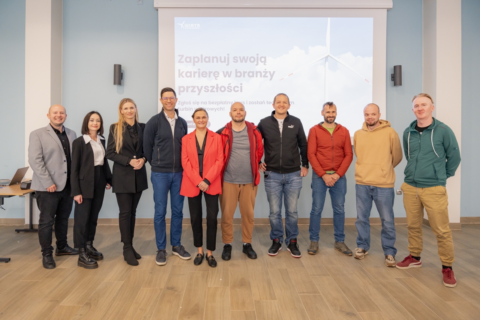 Zdjęcie w galerii na portalu naszwodzislaw.com: Wiatr - kopalnia możliwości. Zakończył się pierwszy etap rekrutacji do programu wiadomości z regionu