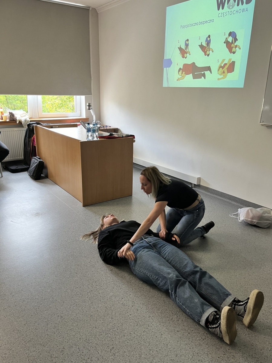 Zdjęcie w galerii na portalu naszwodzislaw.com: Razem bezpieczniej – akcja Instytutu Studiów Społecznych wiadomości z regionu