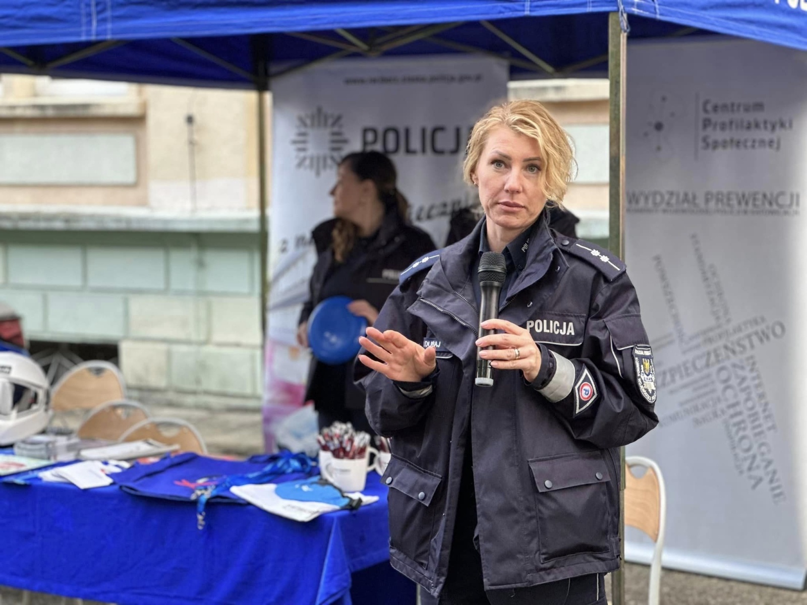 Zdjęcie w galerii na portalu naszwodzislaw.com: Razem bezpieczniej – akcja Instytutu Studiów Społecznych wiadomości z regionu