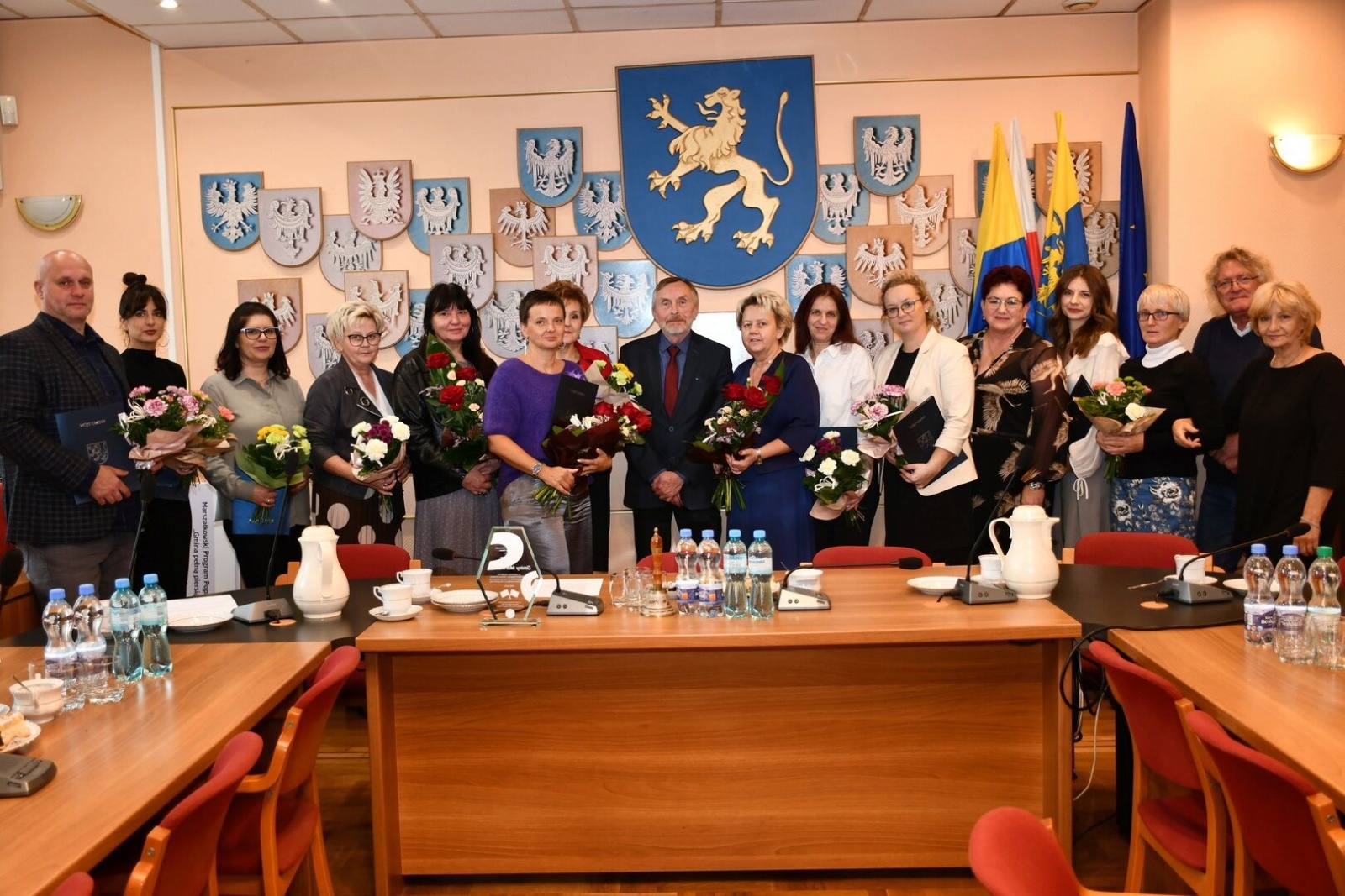 Zdjęcie w galerii na portalu naszwodzislaw.com: Marklowice. Wyróżniający się nauczyciele docenieni [FOTO] wiadomości z regionu