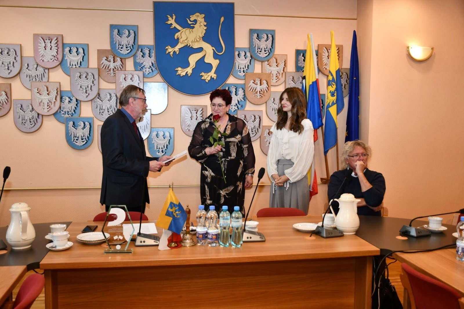 Zdjęcie w galerii na portalu naszwodzislaw.com: Marklowice. Wyróżniający się nauczyciele docenieni [FOTO] wiadomości z regionu