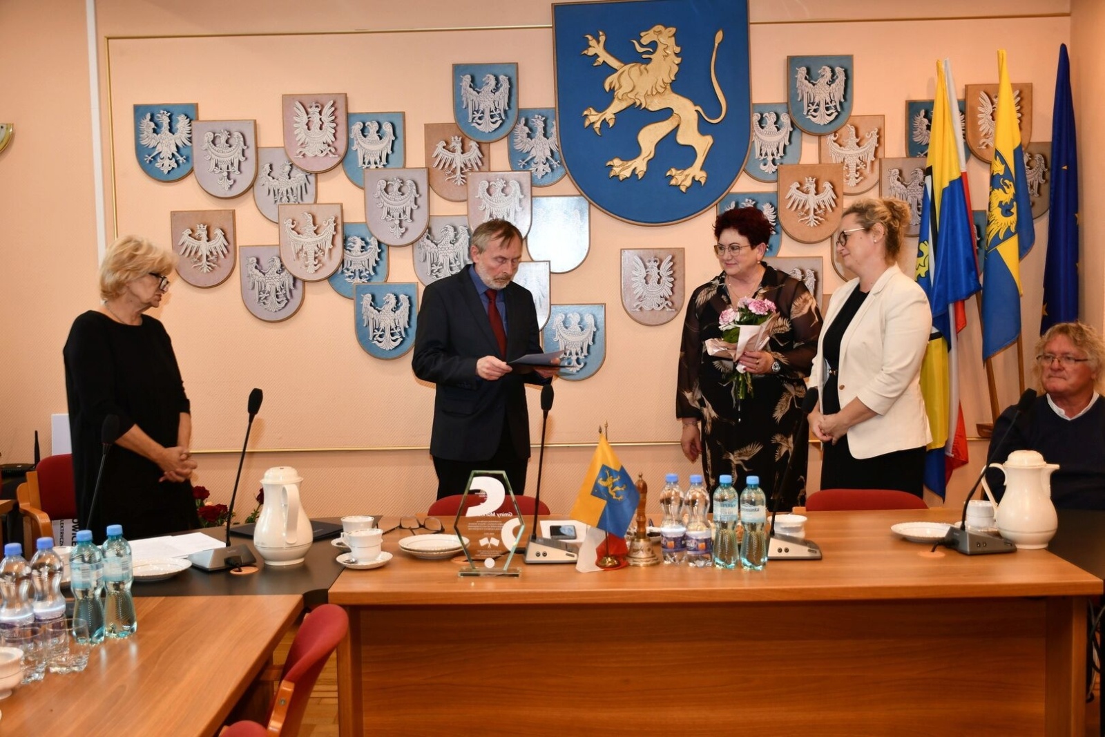 Zdjęcie w galerii na portalu naszwodzislaw.com: Marklowice. Wyróżniający się nauczyciele docenieni [FOTO] wiadomości z regionu