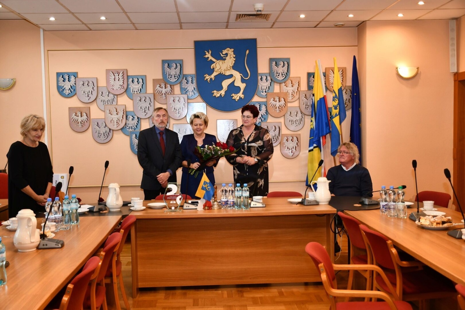 Zdjęcie w galerii na portalu naszwodzislaw.com: Marklowice. Wyróżniający się nauczyciele docenieni [FOTO] wiadomości z regionu