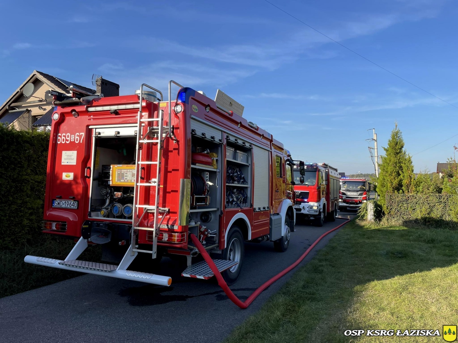 Zdjęcie w galerii na portalu naszwodzislaw.com: Drewniana szopa poszła z dymem w Skrzyszowie wiadomości z regionu