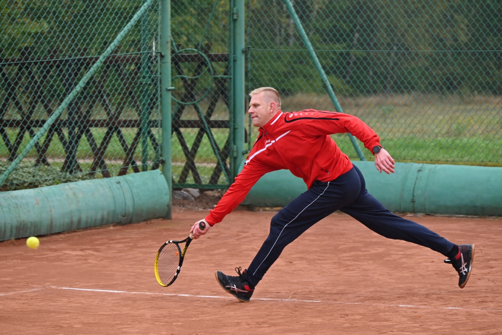 Zdjęcie w galerii na portalu naszwodzislaw.com: Tenis ziemny. Strażacy rywalizowali o puchar komendanta wojewódzkiego wiadomości z regionu