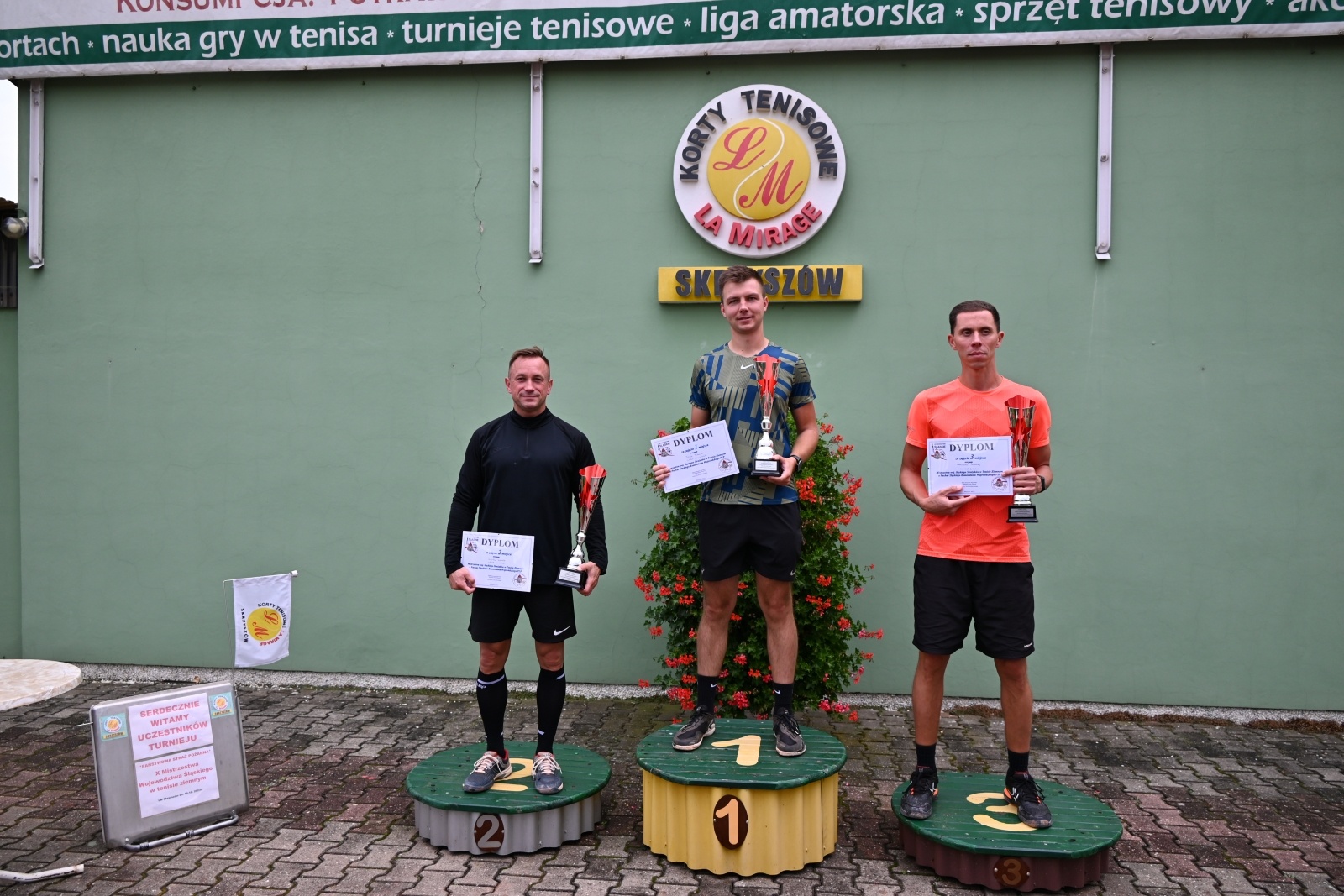 Zdjęcie w galerii na portalu naszwodzislaw.com: Tenis ziemny. Strażacy rywalizowali o puchar komendanta wojewódzkiego wiadomości z regionu