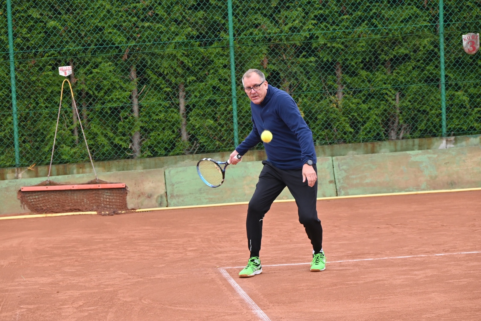 Zdjęcie w galerii na portalu naszwodzislaw.com: Tenis ziemny. Strażacy rywalizowali o puchar komendanta wojewódzkiego wiadomości z regionu