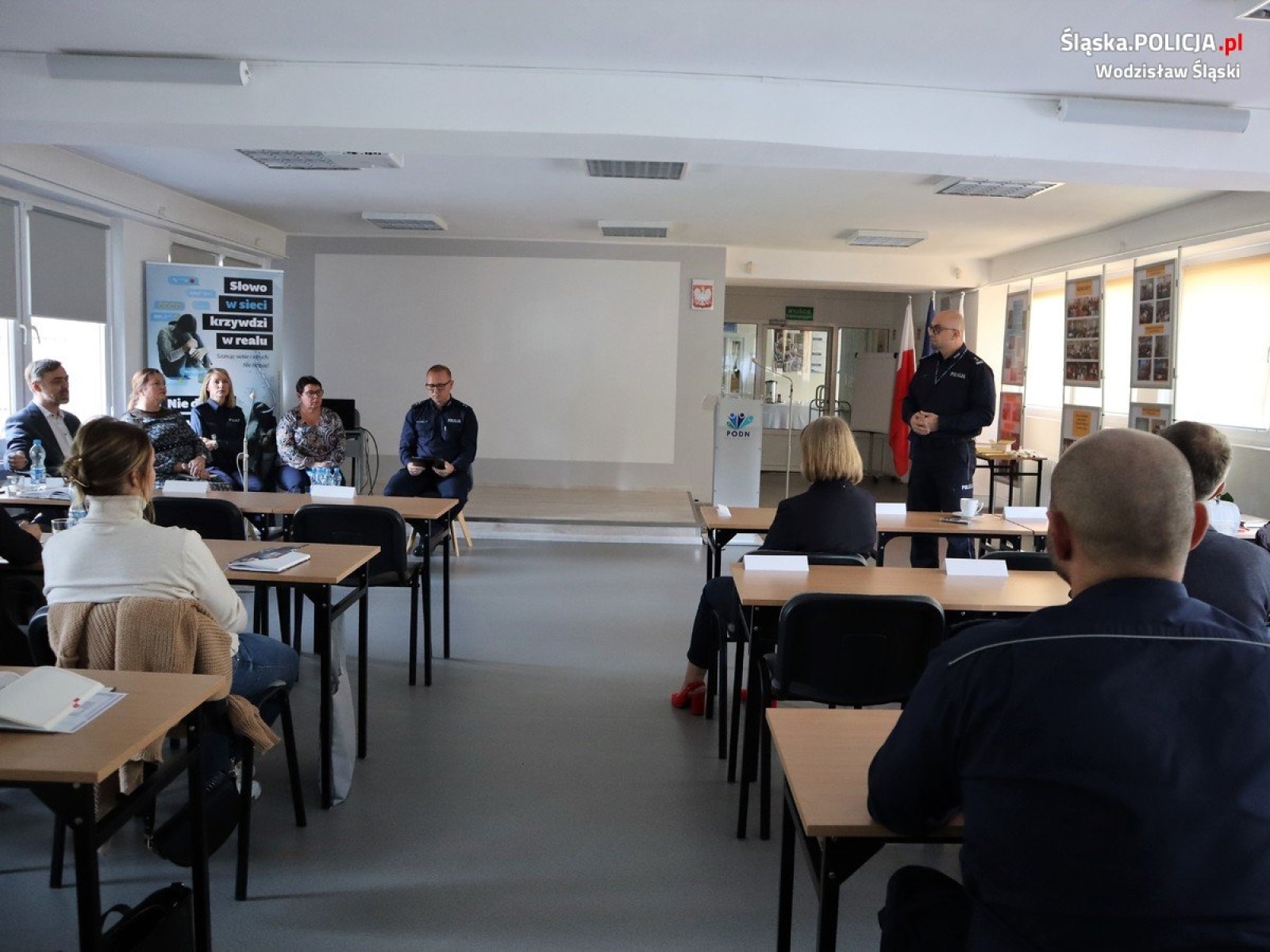 Zdjęcie w galerii na portalu naszwodzislaw.com: Bezpieczeństwo w cyberprzestrzeni. Debata społeczna za nami wiadomości z regionu