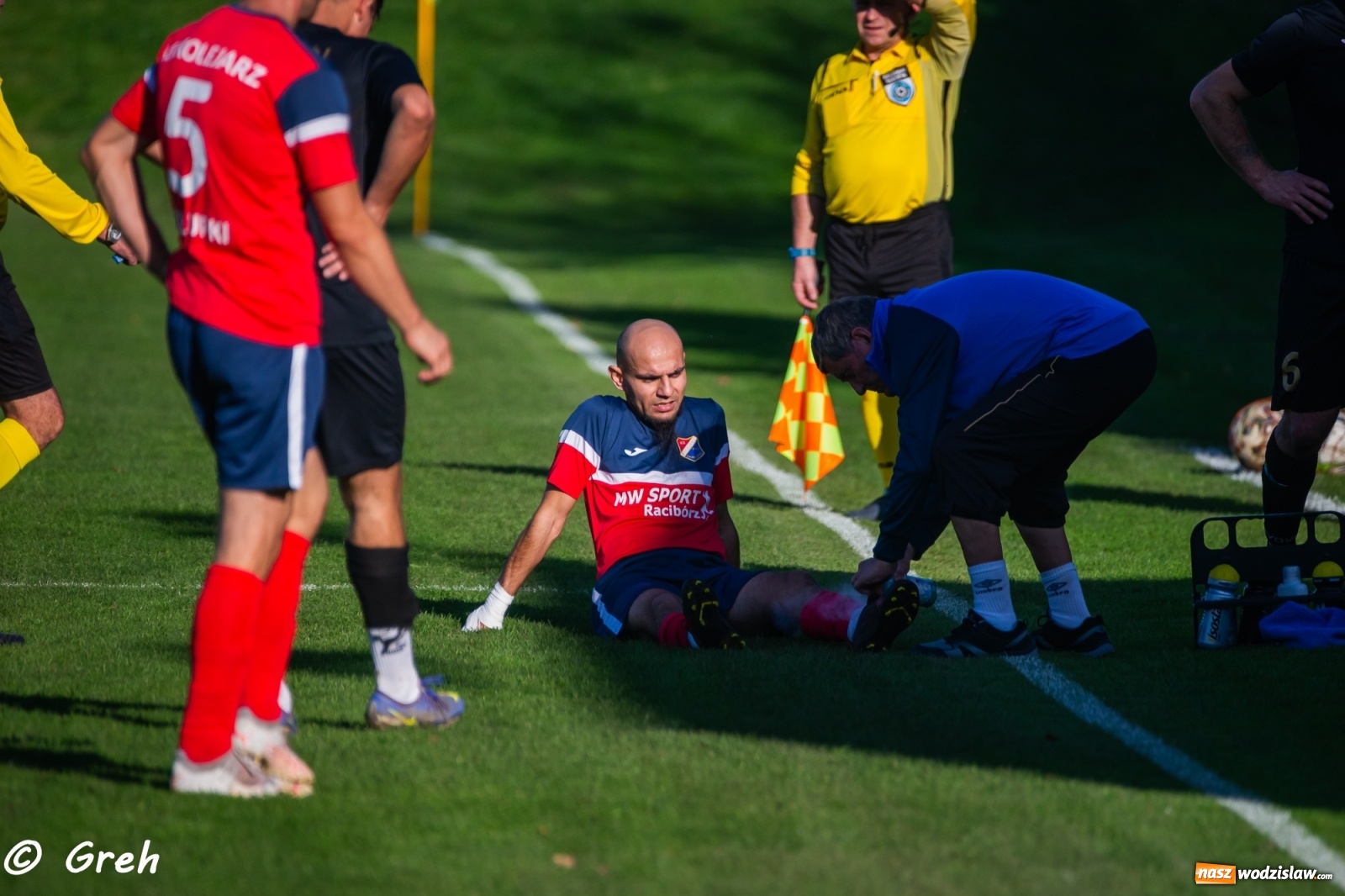Zdjęcie w galerii na portalu naszwodzislaw.com: Wyrównany bój Kolejarza i Rozwoju zakończony podziałem punktów [FOTO] wiadomości z regionu