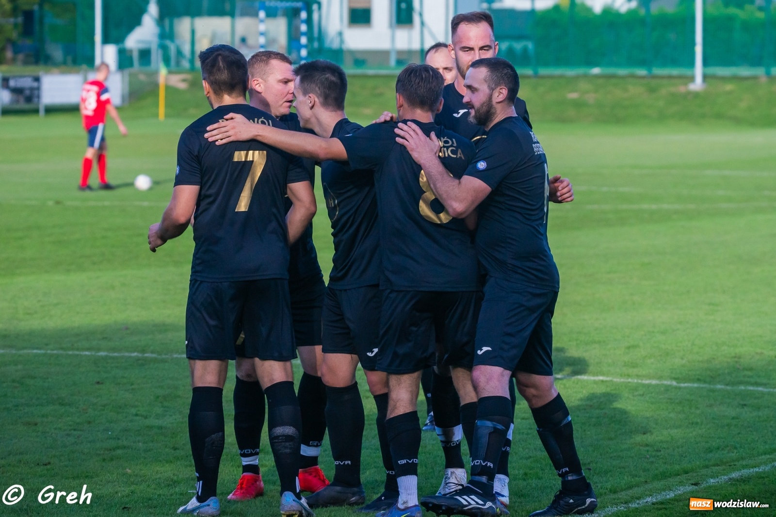 Zdjęcie w galerii na portalu naszwodzislaw.com: Wyrównany bój Kolejarza i Rozwoju zakończony podziałem punktów [FOTO] wiadomości z regionu