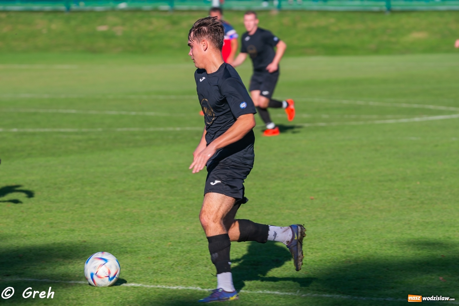 Zdjęcie w galerii na portalu naszwodzislaw.com: Wyrównany bój Kolejarza i Rozwoju zakończony podziałem punktów [FOTO] wiadomości z regionu