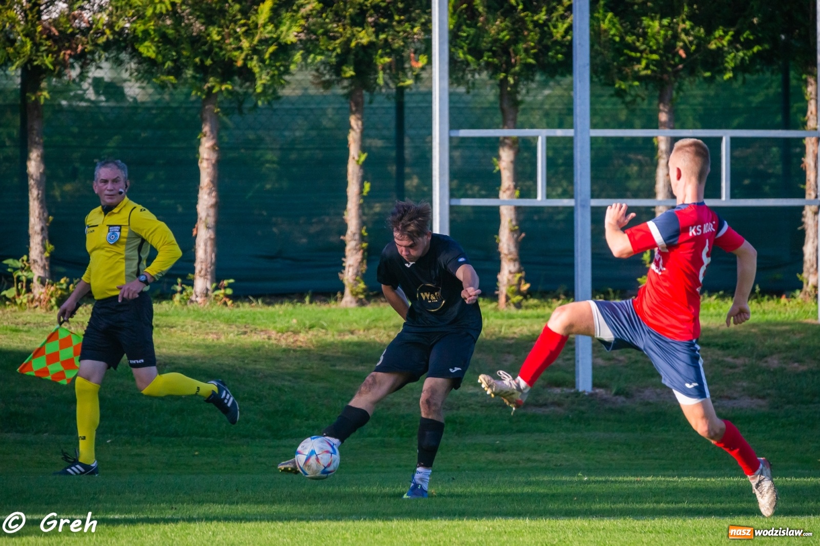 Zdjęcie w galerii na portalu naszwodzislaw.com: Wyrównany bój Kolejarza i Rozwoju zakończony podziałem punktów [FOTO] wiadomości z regionu