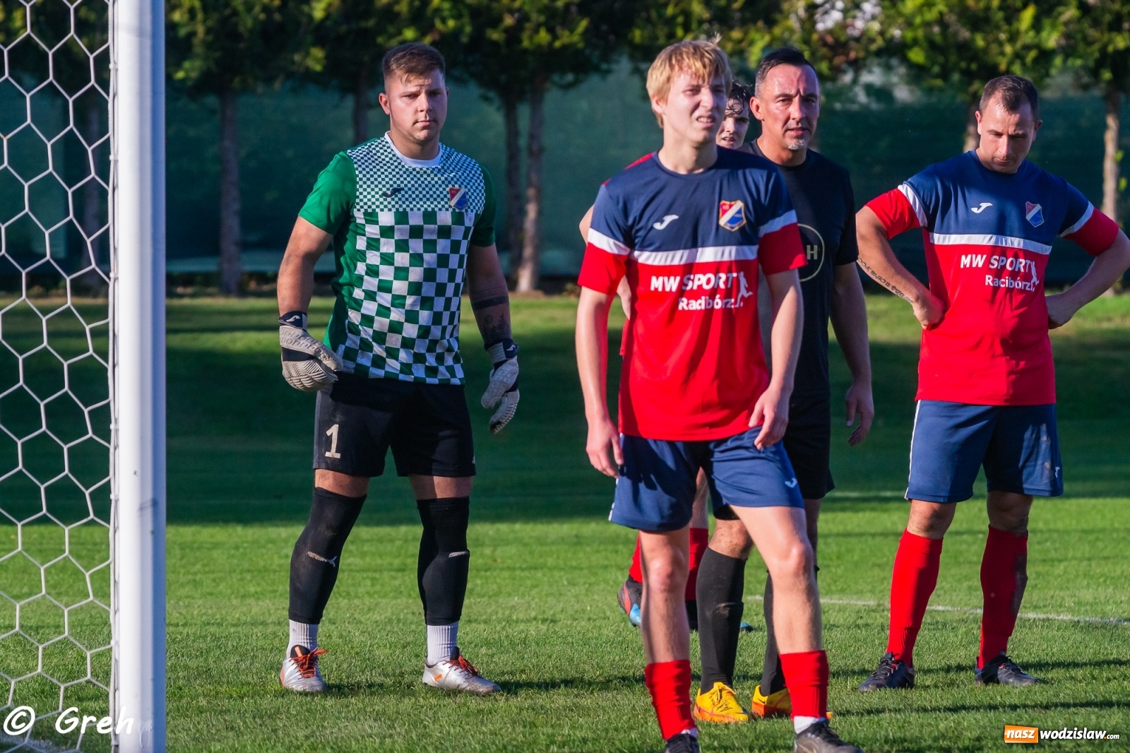 Zdjęcie w galerii na portalu naszwodzislaw.com: Wyrównany bój Kolejarza i Rozwoju zakończony podziałem punktów [FOTO] wiadomości z regionu