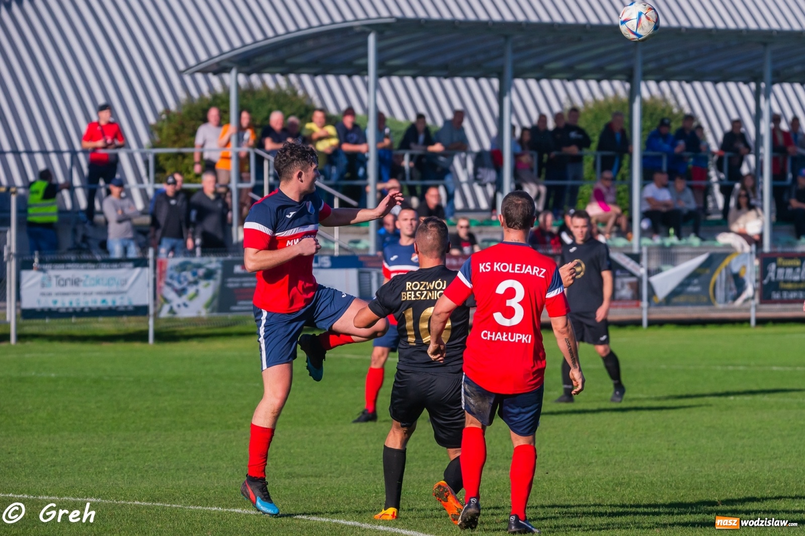 Zdjęcie w galerii na portalu naszwodzislaw.com: Wyrównany bój Kolejarza i Rozwoju zakończony podziałem punktów [FOTO] wiadomości z regionu