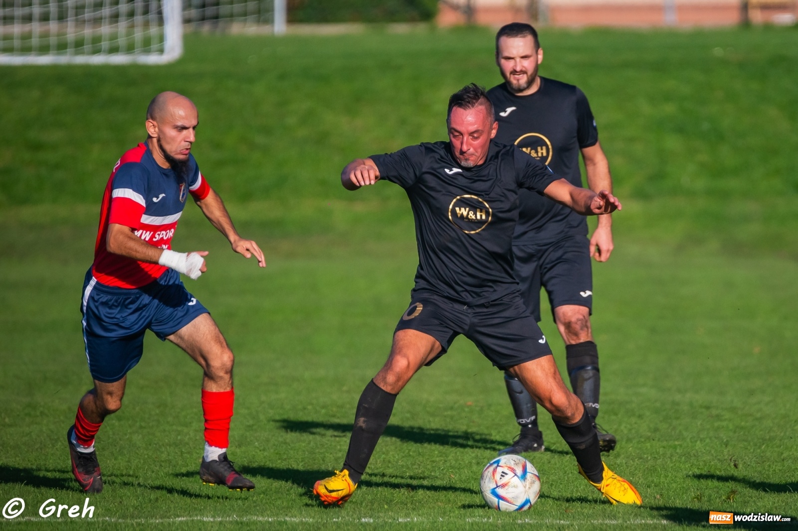 Zdjęcie w galerii na portalu naszwodzislaw.com: Wyrównany bój Kolejarza i Rozwoju zakończony podziałem punktów [FOTO] wiadomości z regionu