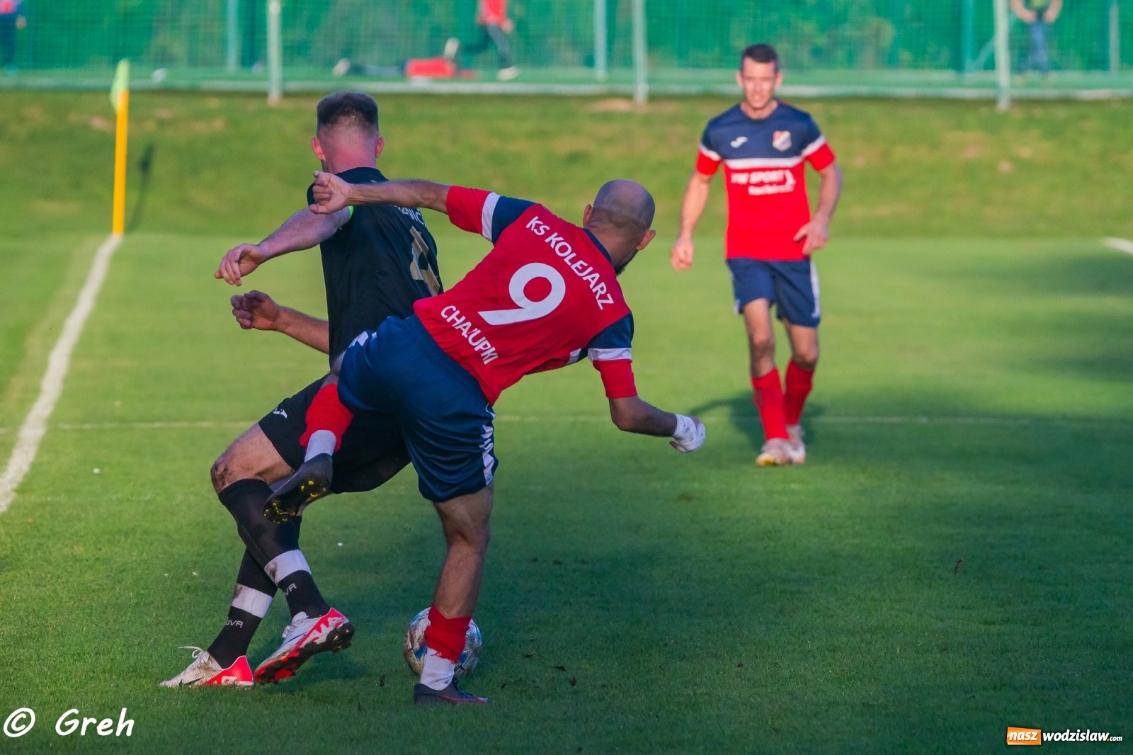 Zdjęcie w galerii na portalu naszwodzislaw.com: Wyrównany bój Kolejarza i Rozwoju zakończony podziałem punktów [FOTO] wiadomości z regionu