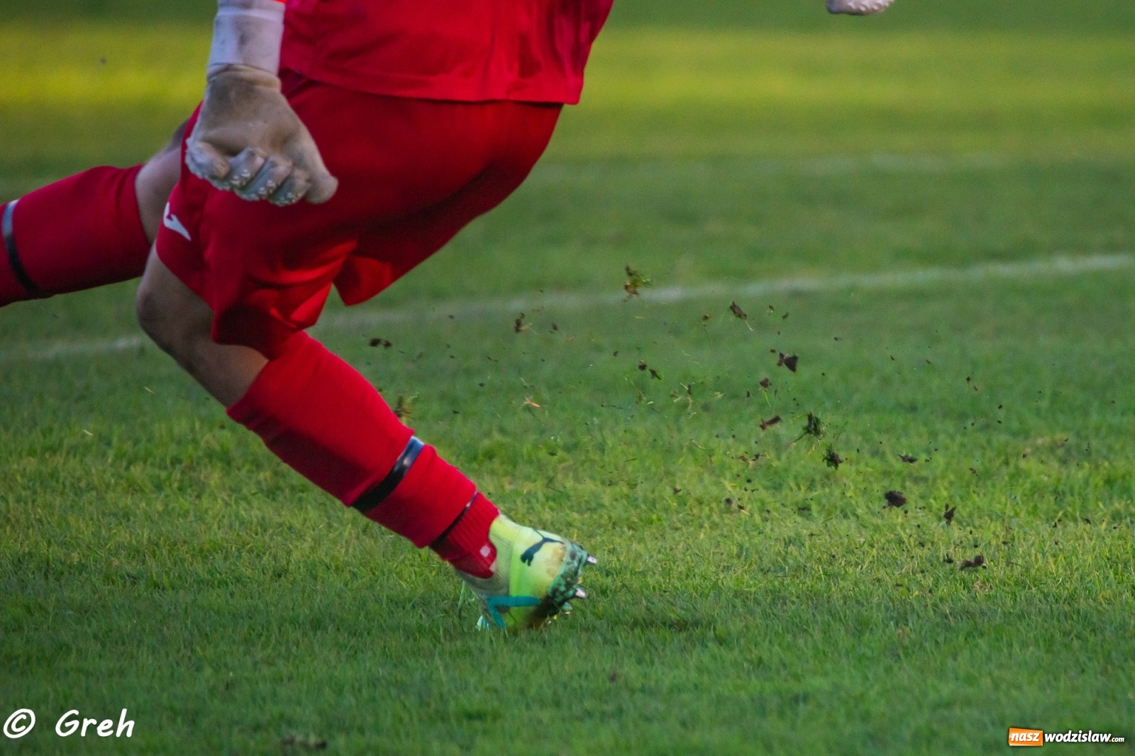 Zdjęcie w galerii na portalu naszwodzislaw.com: Wyrównany bój Kolejarza i Rozwoju zakończony podziałem punktów [FOTO] wiadomości z regionu