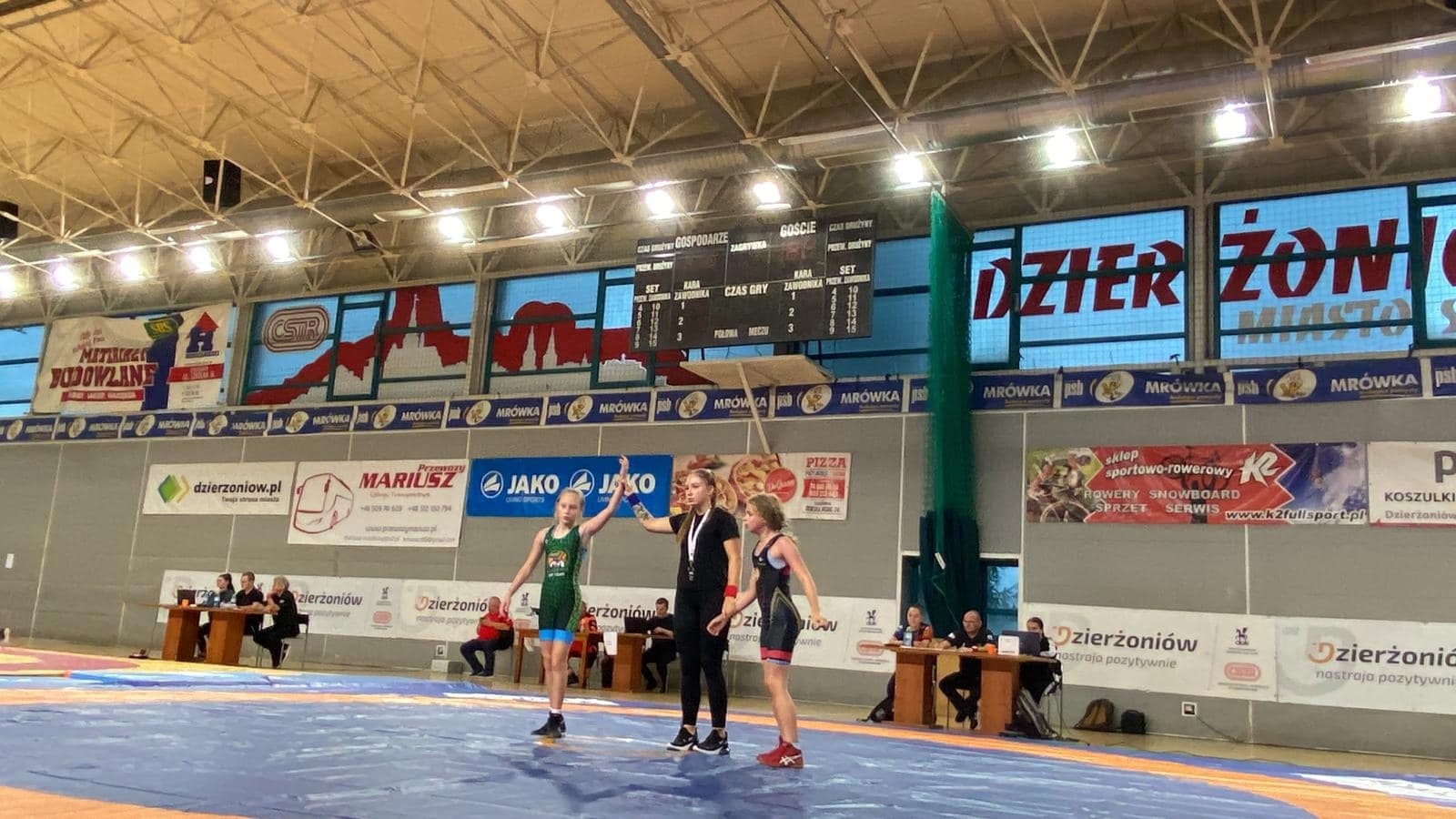 Zdjęcie w galerii na portalu naszwodzislaw.com: Złote medale zapaśniczek Akademii Sportowej Top Team wiadomości z regionu