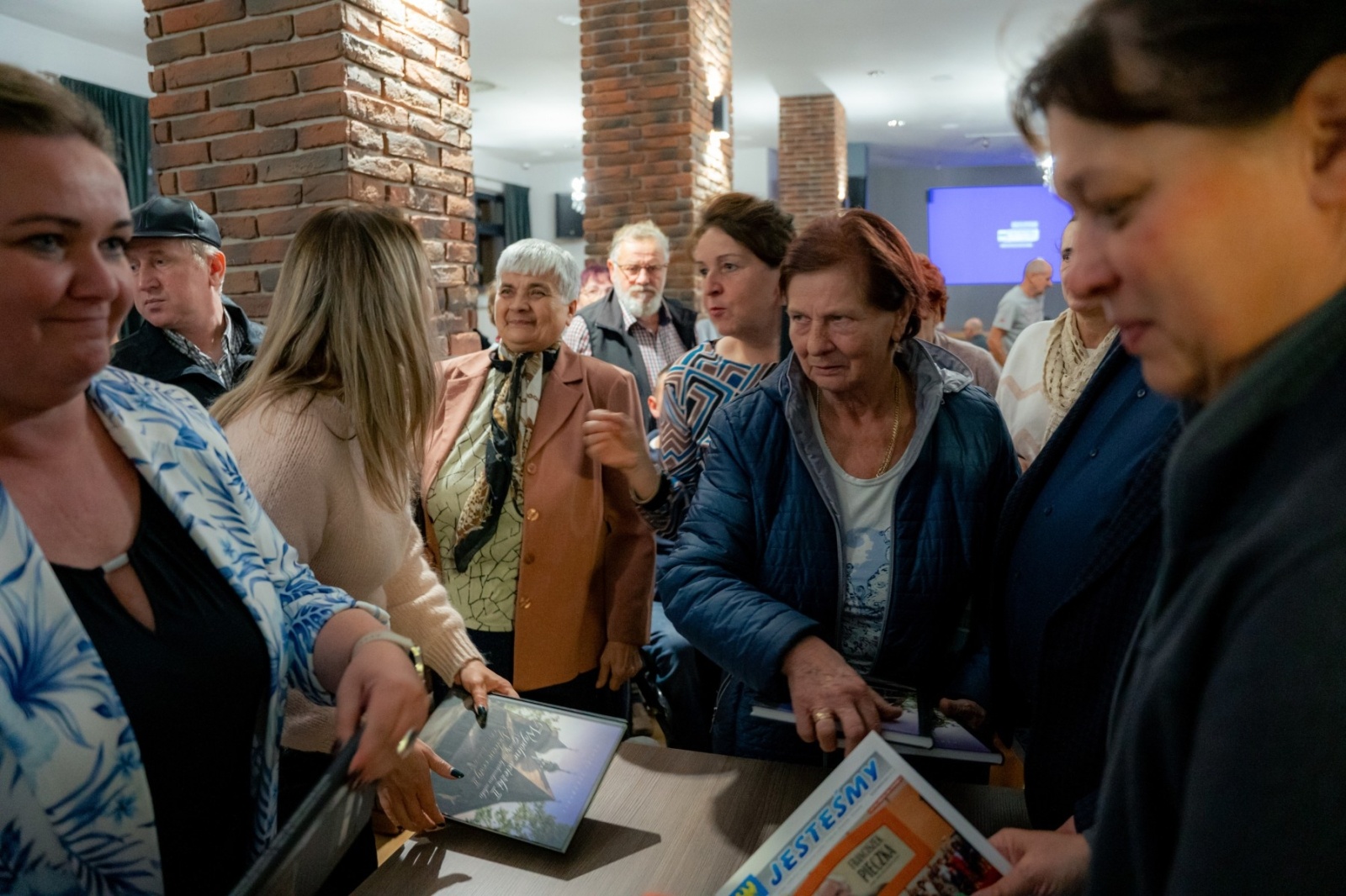 Zdjęcie w galerii na portalu naszwodzislaw.com: Wspólne ścieżki II. Gminy na królewskim szlaku. Promocja najnowszej publikacji za nami wiadomości z regionu