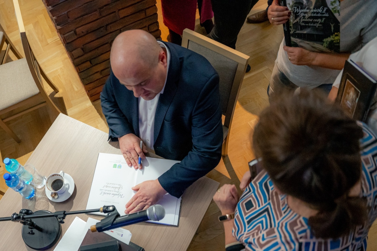 Zdjęcie w galerii na portalu naszwodzislaw.com: Wspólne ścieżki II. Gminy na królewskim szlaku. Promocja najnowszej publikacji za nami wiadomości z regionu