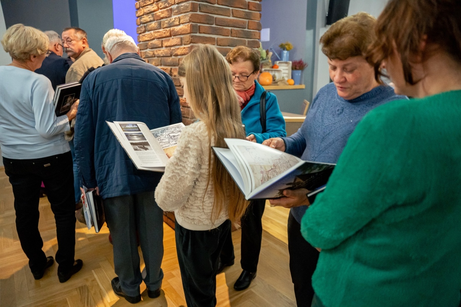 Zdjęcie w galerii na portalu naszwodzislaw.com: Wspólne ścieżki II. Gminy na królewskim szlaku. Promocja najnowszej publikacji za nami wiadomości z regionu