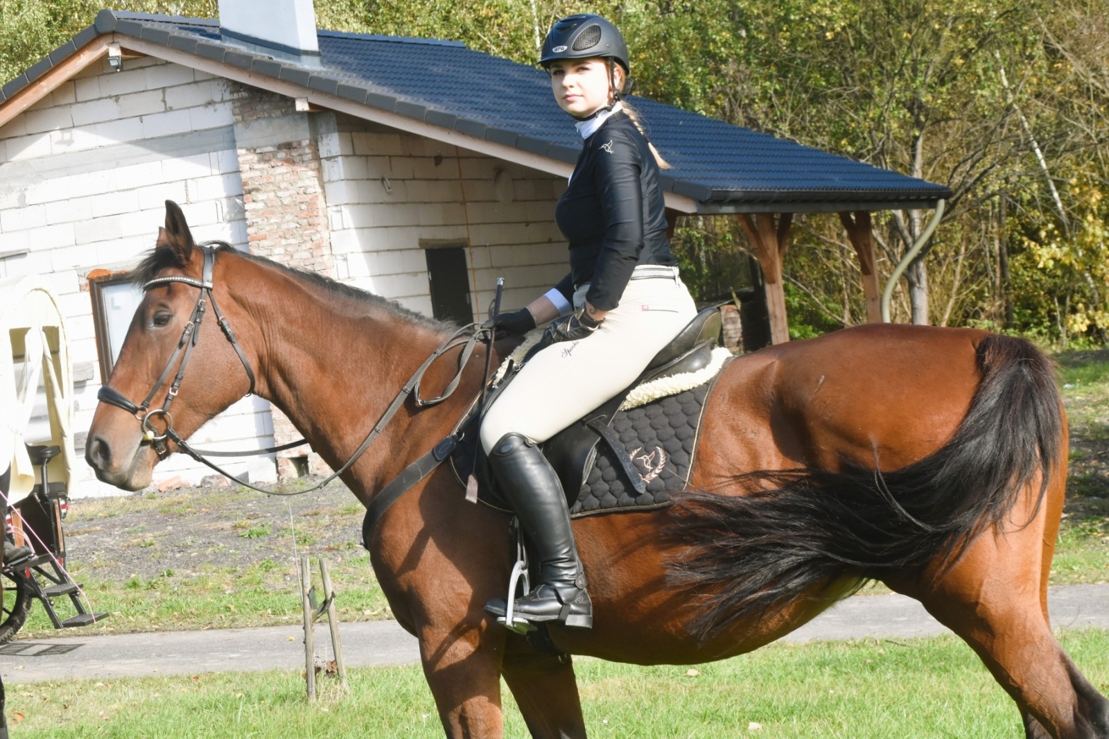 Zdjęcie w galerii na portalu naszwodzislaw.com: Pogonią za lisem zakończyli sezon jeździecki wiadomości z regionu