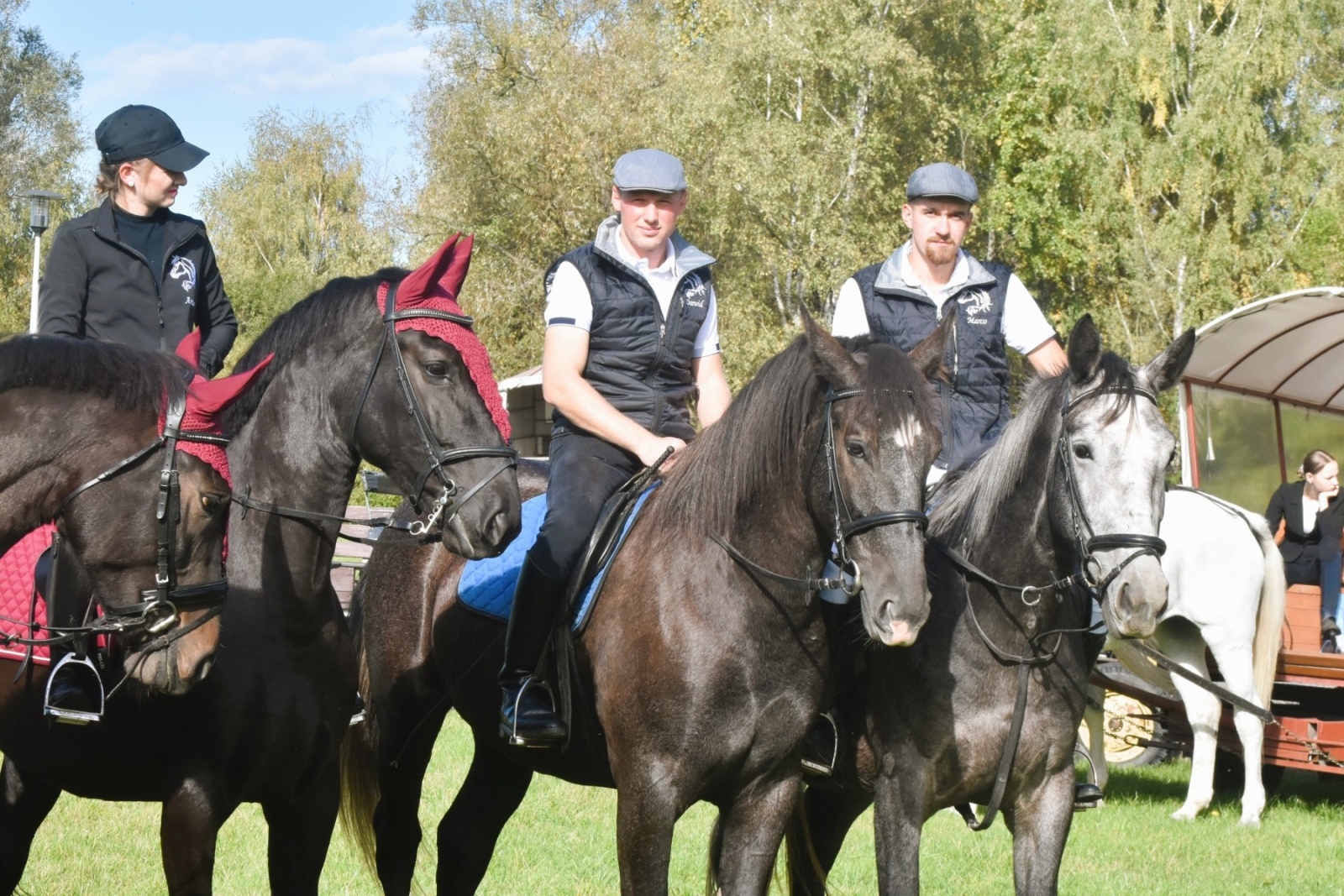 Zdjęcie w galerii na portalu naszwodzislaw.com: Pogonią za lisem zakończyli sezon jeździecki wiadomości z regionu