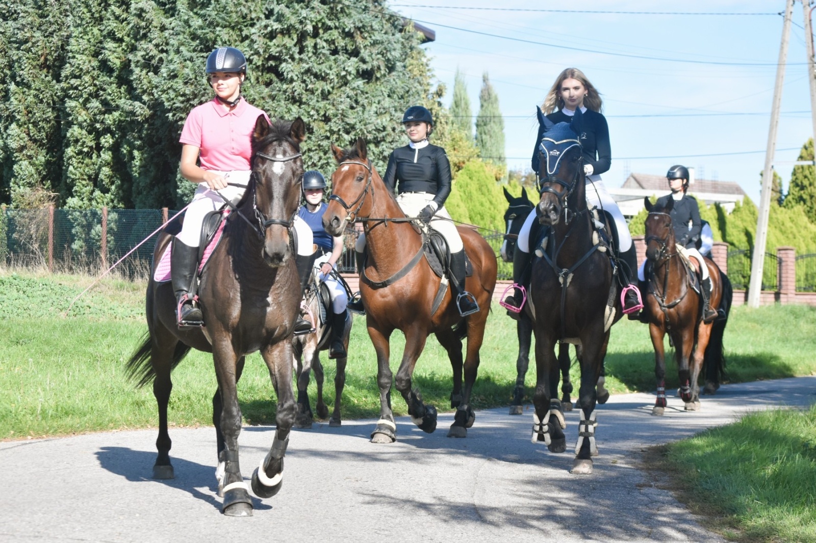 Zdjęcie w galerii na portalu naszwodzislaw.com: Pogonią za lisem zakończyli sezon jeździecki wiadomości z regionu