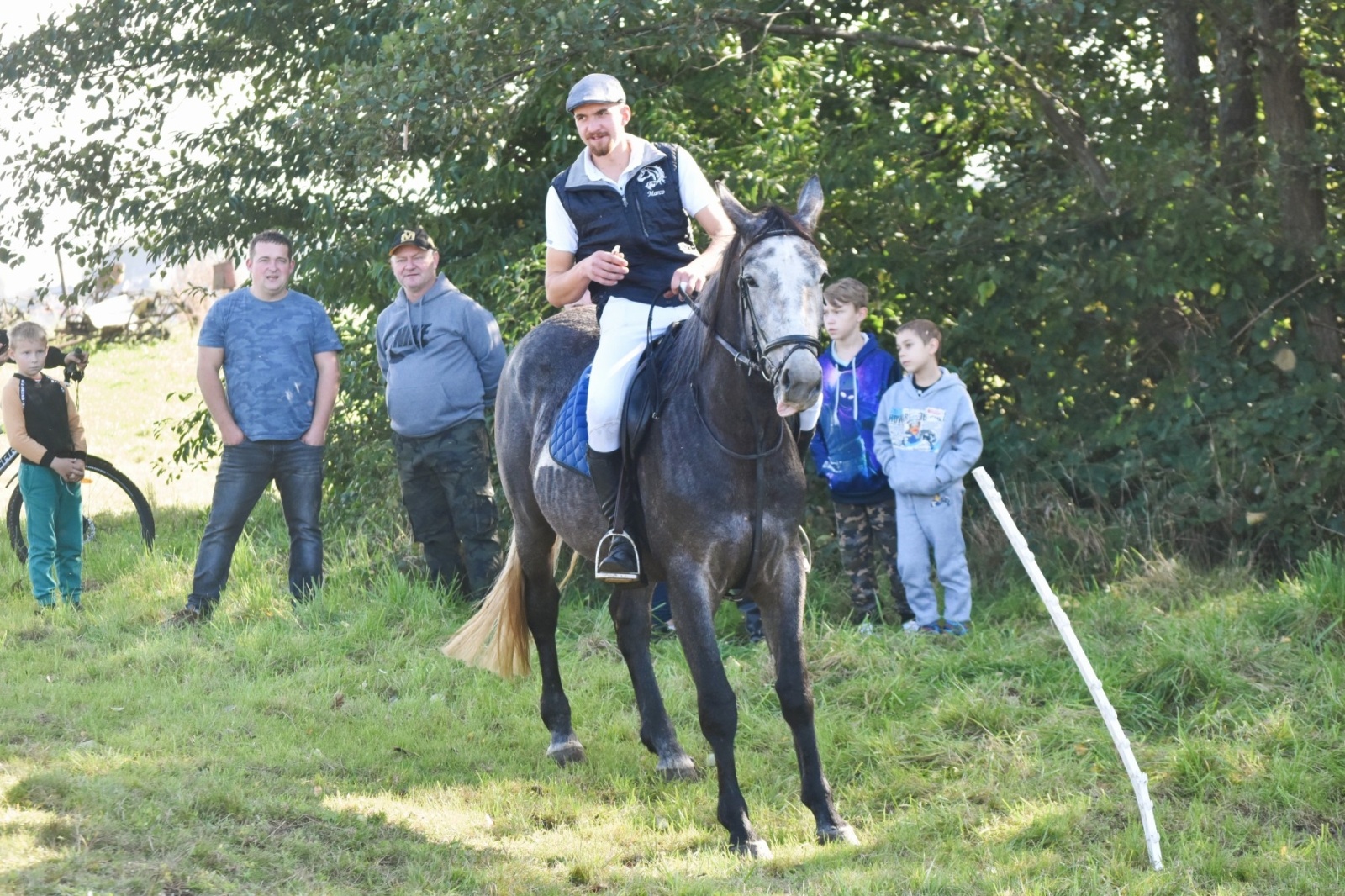 Zdjęcie w galerii na portalu naszwodzislaw.com: Pogonią za lisem zakończyli sezon jeździecki wiadomości z regionu