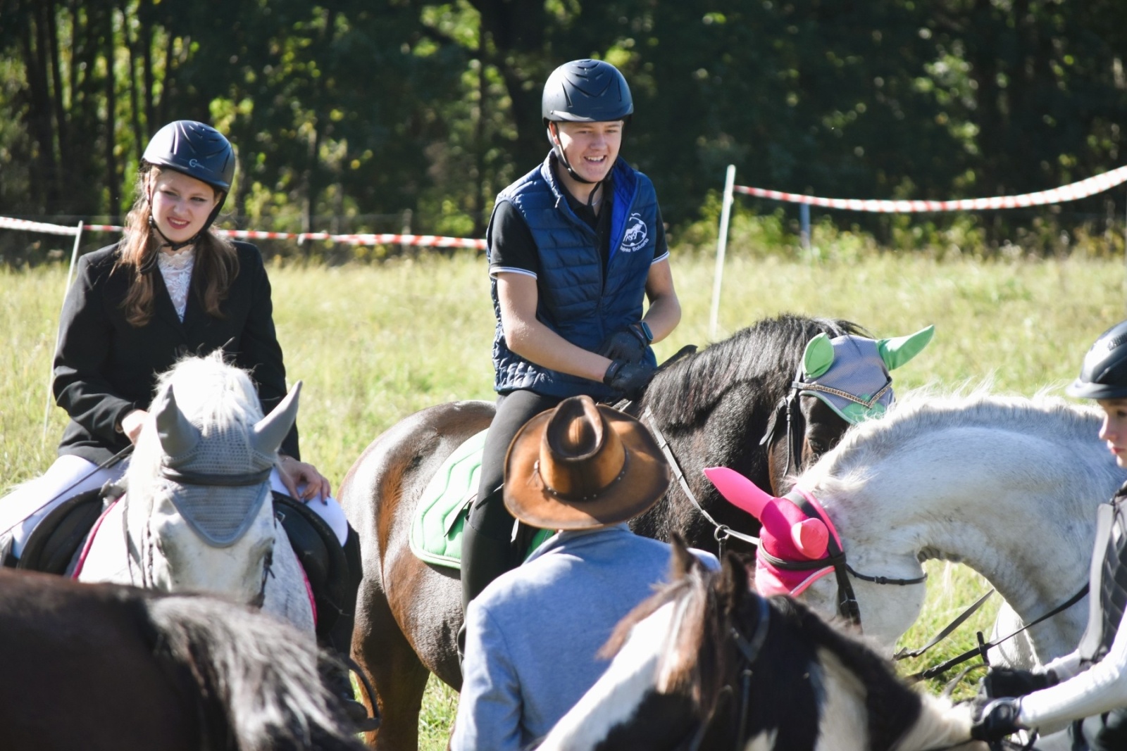 Zdjęcie w galerii na portalu naszwodzislaw.com: Pogonią za lisem zakończyli sezon jeździecki wiadomości z regionu