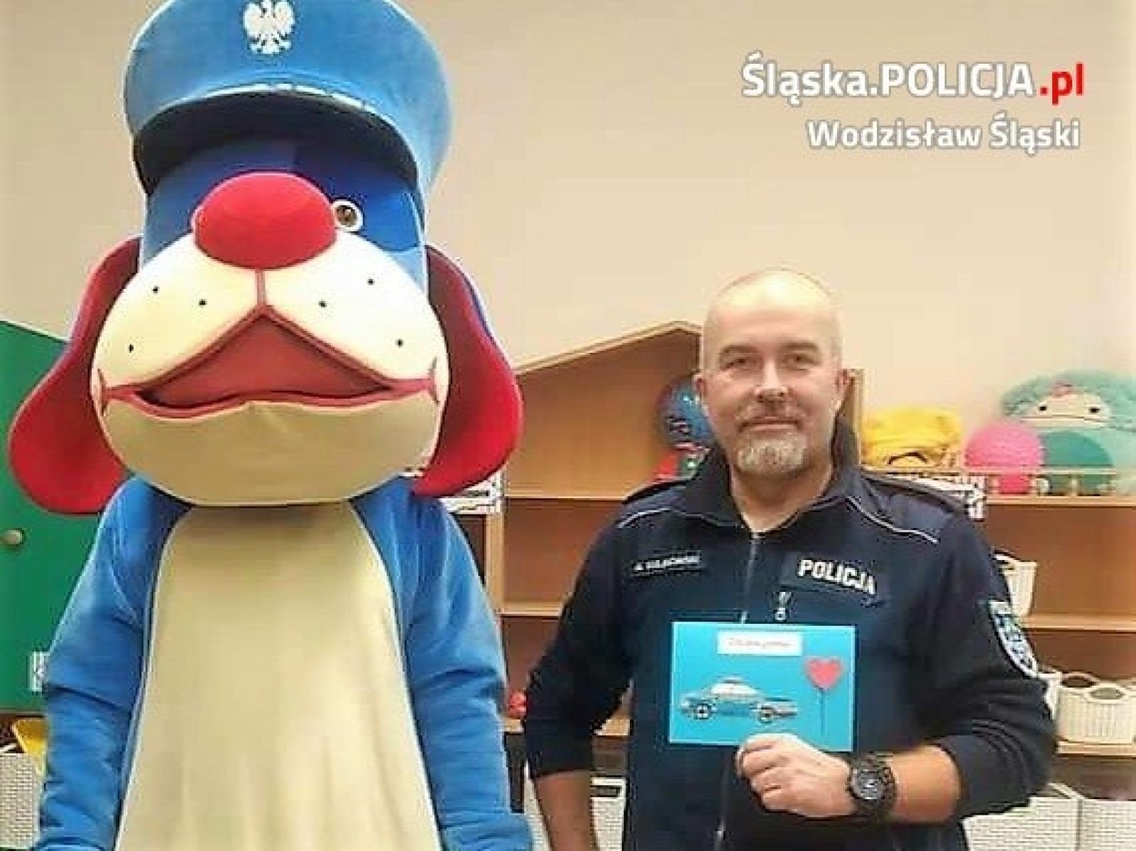 Zdjęcie w galerii na portalu naszwodzislaw.com: Dzielnicowi spotkali się z przedszkolakami z Kokoszyc wiadomości z regionu