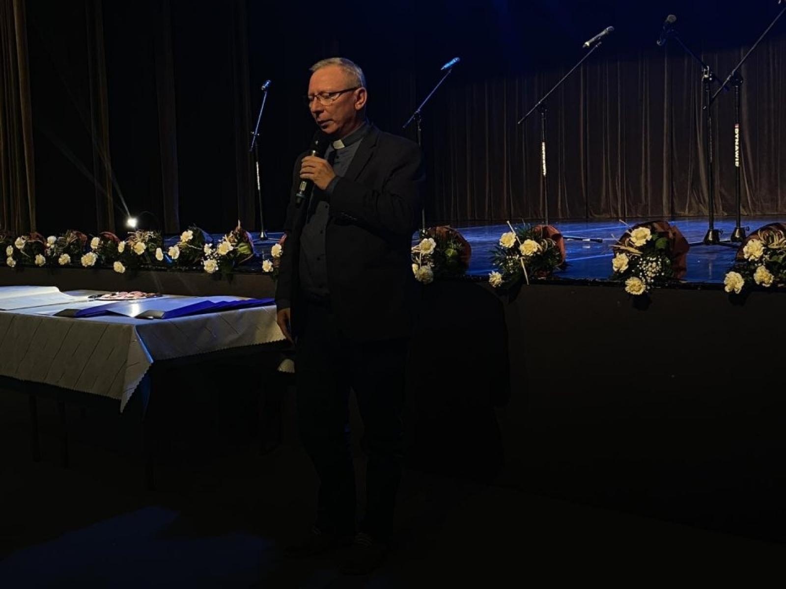 Zdjęcie w galerii na portalu naszwodzislaw.com: Ponad 50 lat wspólnej drogi. Małżeńskie jubileusze w Rydułtowach wiadomości z regionu