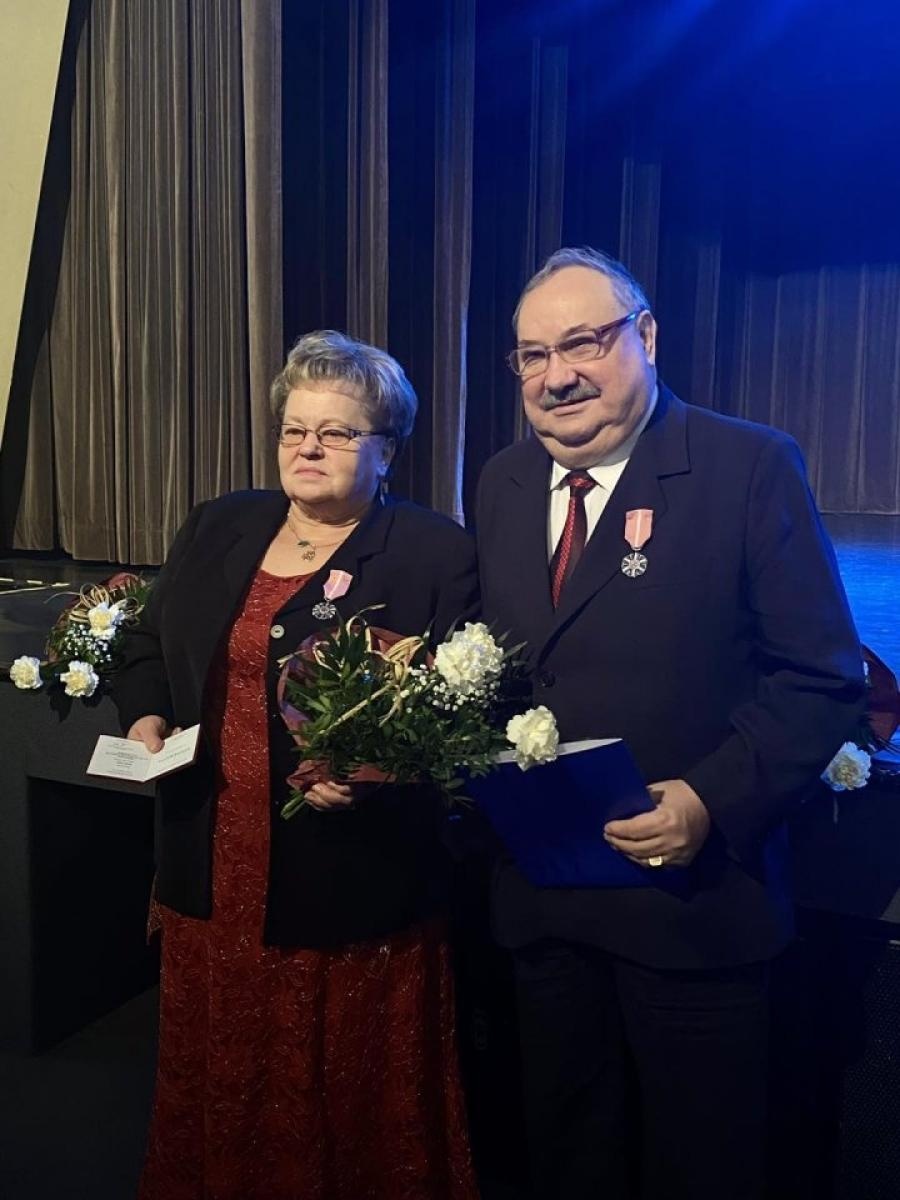 Zdjęcie w galerii na portalu naszwodzislaw.com: Ponad 50 lat wspólnej drogi. Małżeńskie jubileusze w Rydułtowach wiadomości z regionu