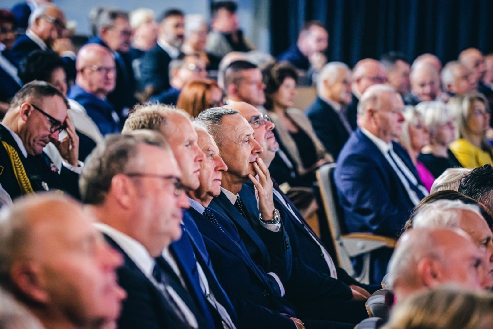 Zdjęcie w galerii na portalu naszwodzislaw.com: Powiat świętował 25-lecie istnienia [FOTO] wiadomości z regionu