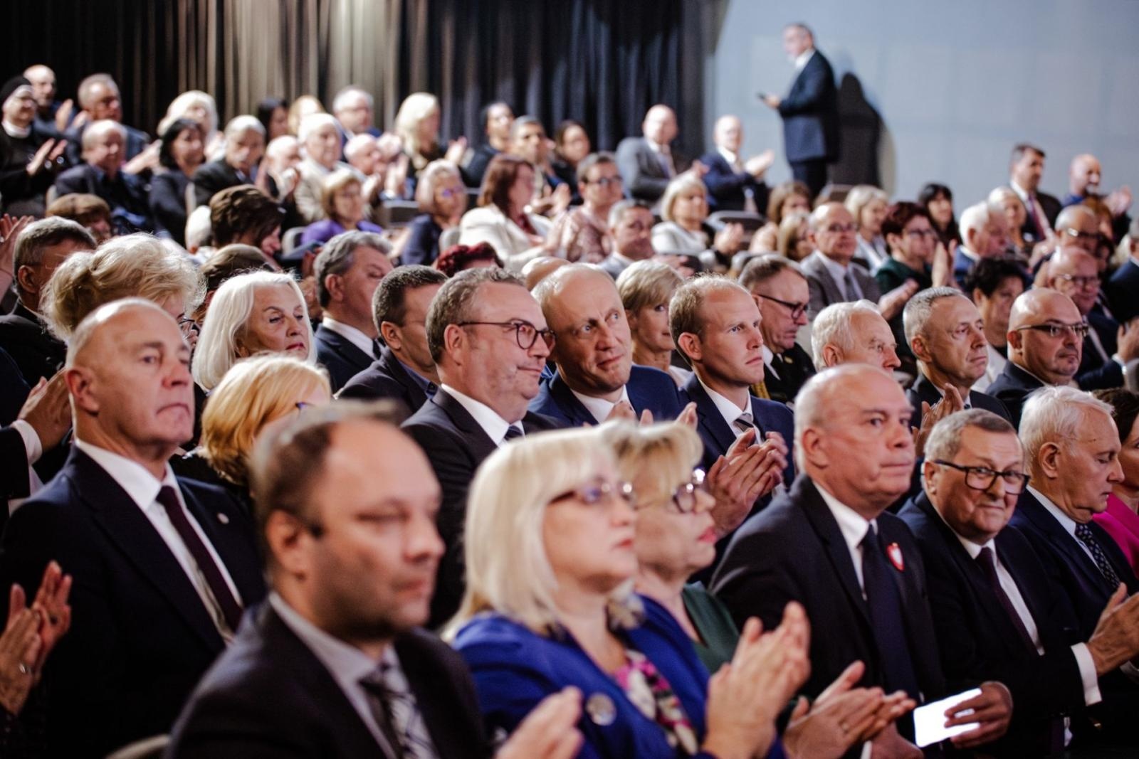 Zdjęcie w galerii na portalu naszwodzislaw.com: Powiat świętował 25-lecie istnienia [FOTO] wiadomości z regionu