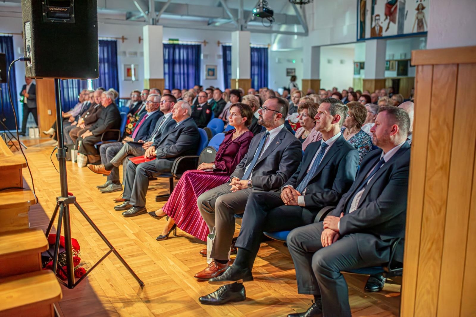 Zdjęcie w galerii na portalu naszwodzislaw.com: Jubileusz 50-lecia Gminy Gorzyce [FOTO] wiadomości z regionu