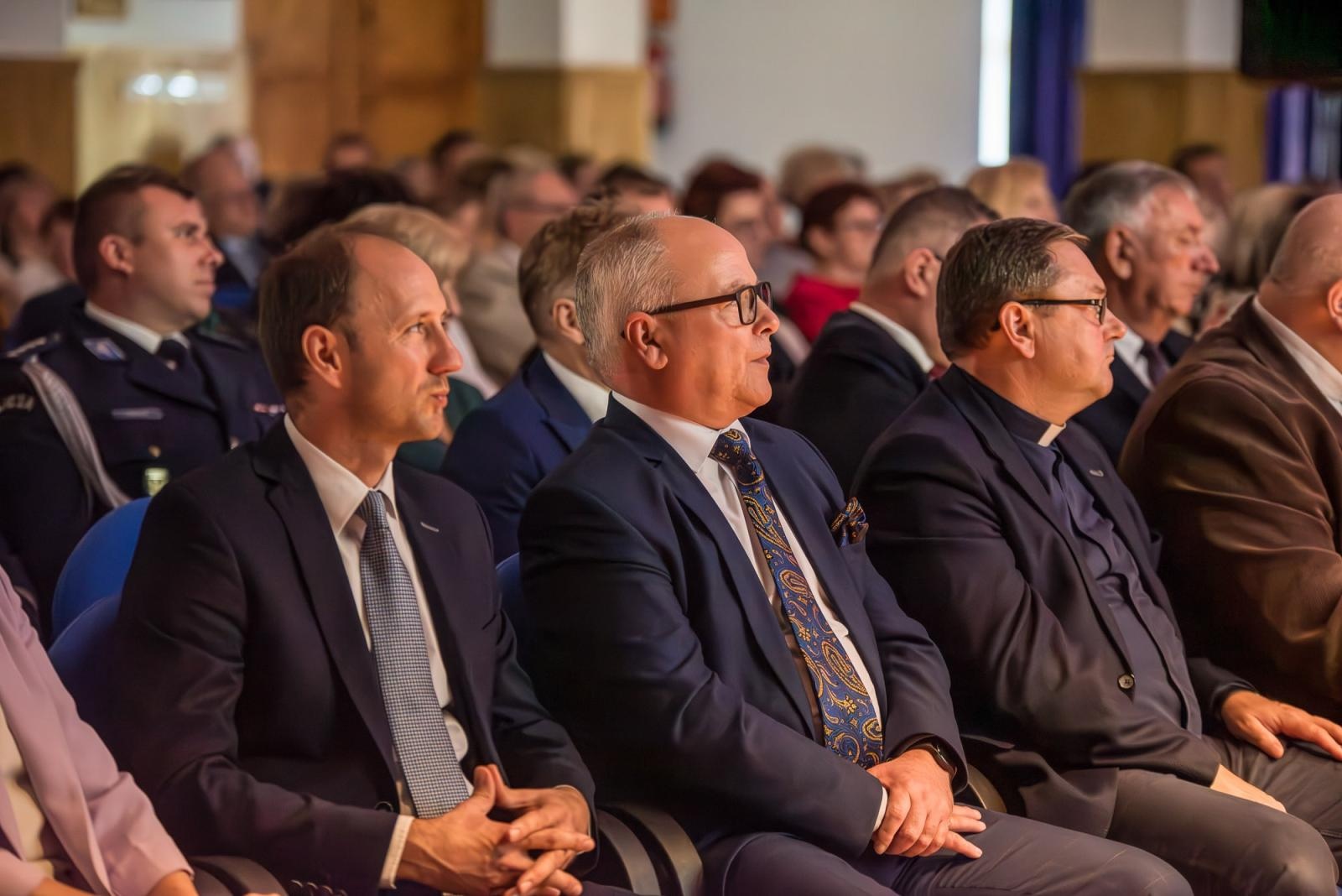 Zdjęcie w galerii na portalu naszwodzislaw.com: Jubileusz 50-lecia Gminy Gorzyce [FOTO] wiadomości z regionu