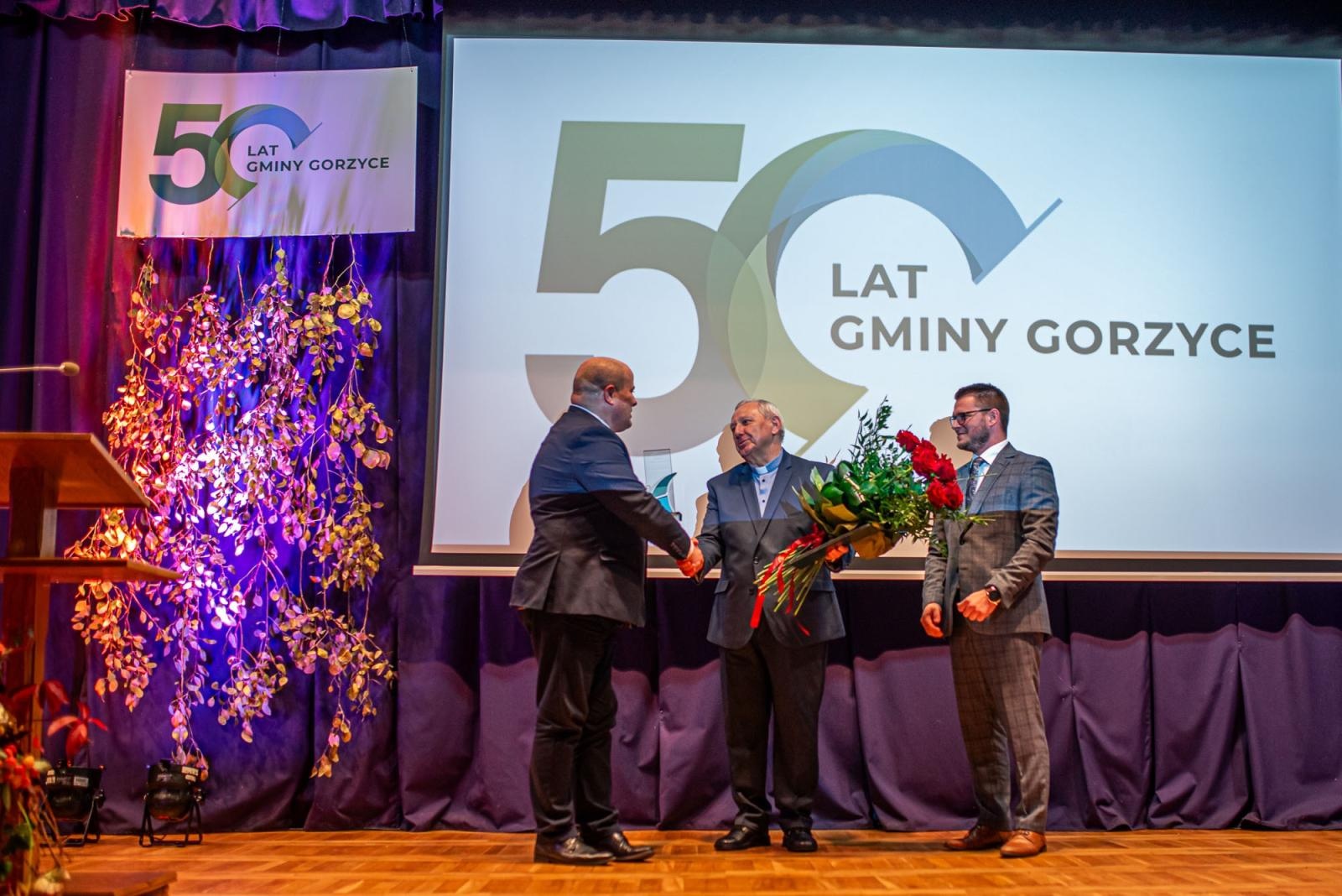 Zdjęcie w galerii na portalu naszwodzislaw.com: Jubileusz 50-lecia Gminy Gorzyce [FOTO] wiadomości z regionu