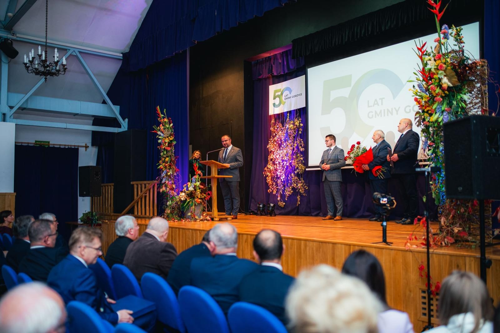 Zdjęcie w galerii na portalu naszwodzislaw.com: Jubileusz 50-lecia Gminy Gorzyce [FOTO] wiadomości z regionu