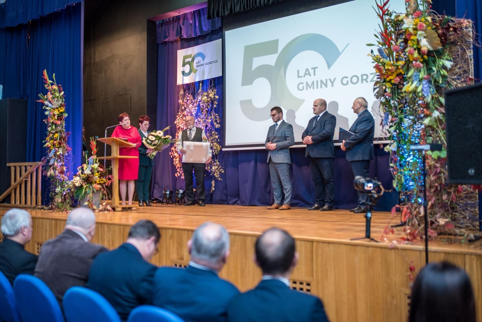 Zdjęcie w galerii na portalu naszwodzislaw.com: Jubileusz 50-lecia Gminy Gorzyce [FOTO] wiadomości z regionu