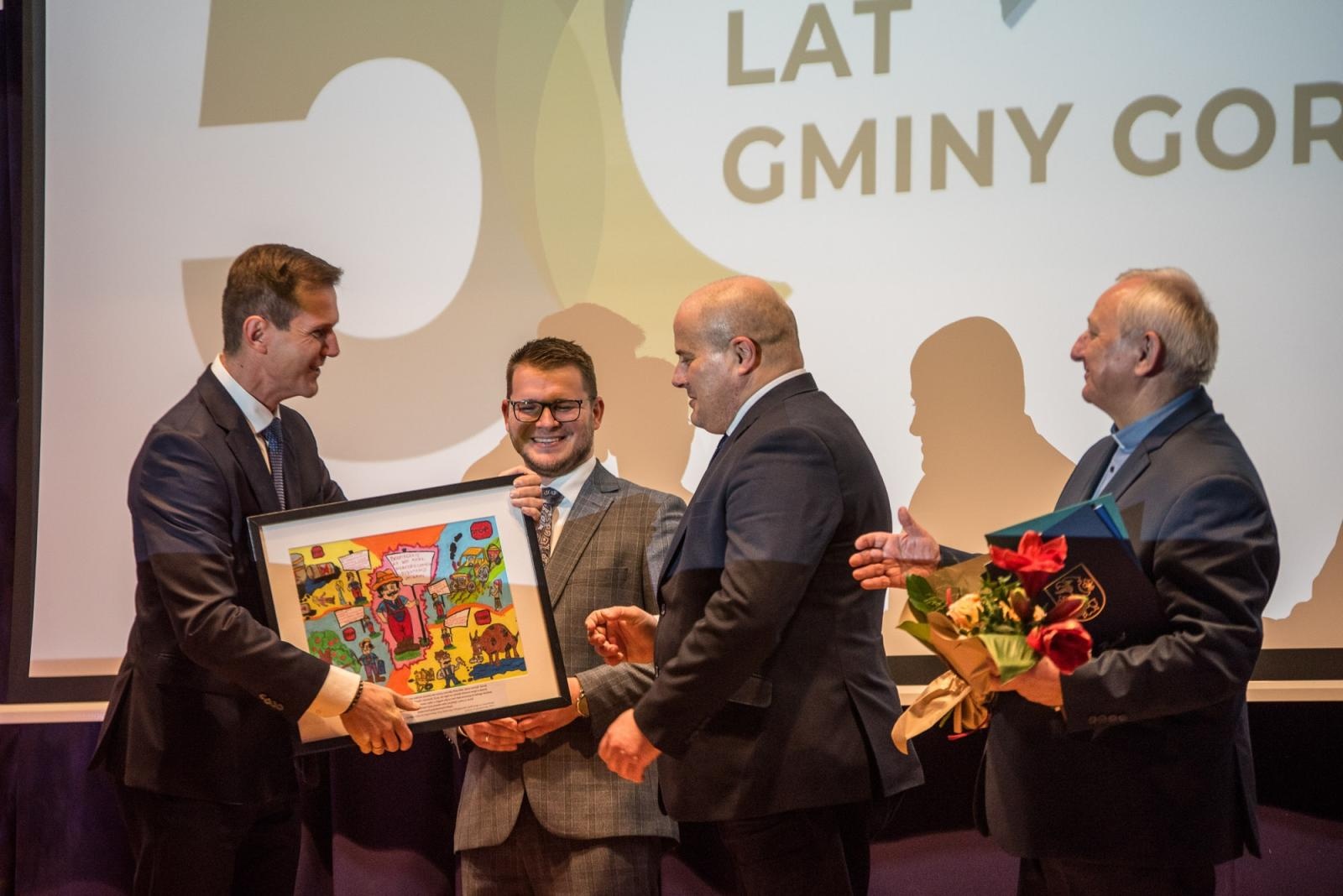 Zdjęcie w galerii na portalu naszwodzislaw.com: Jubileusz 50-lecia Gminy Gorzyce [FOTO] wiadomości z regionu