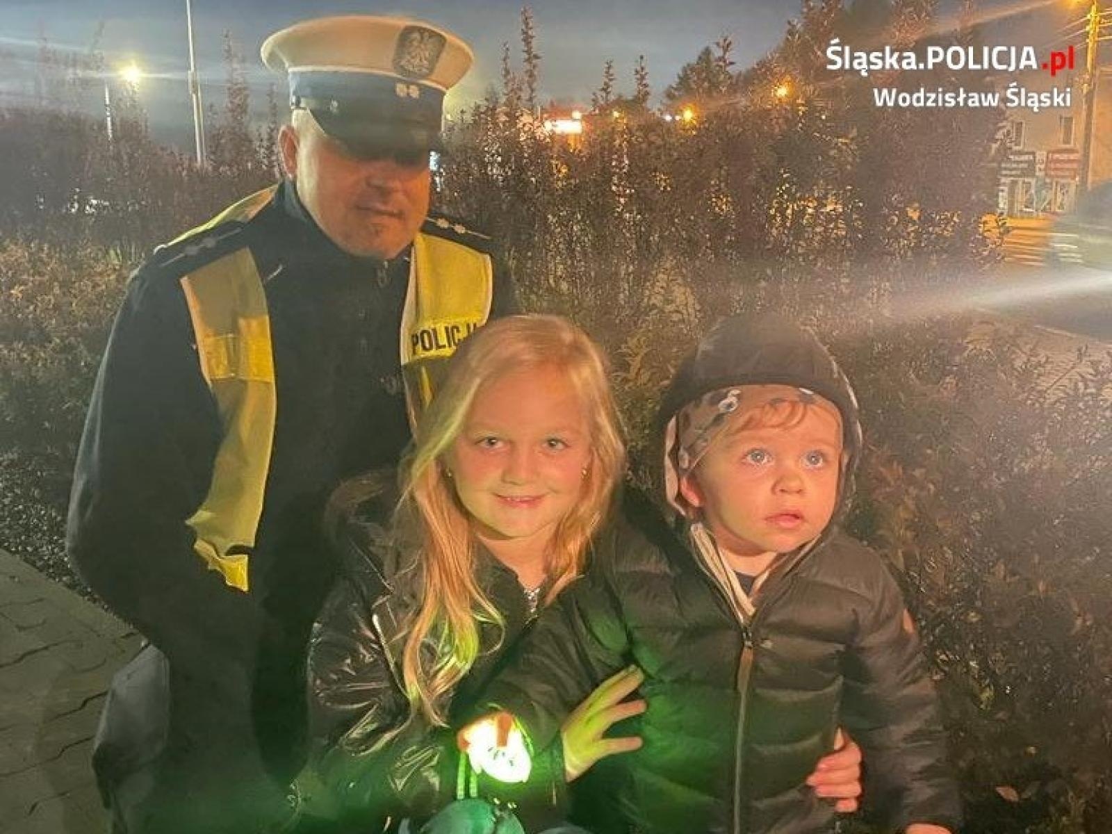 Zdjęcie w galerii na portalu naszwodzislaw.com: Jak dobrze Cię widzieć. Udana akcja profilaktyczna w Rydułtowach wiadomości z regionu