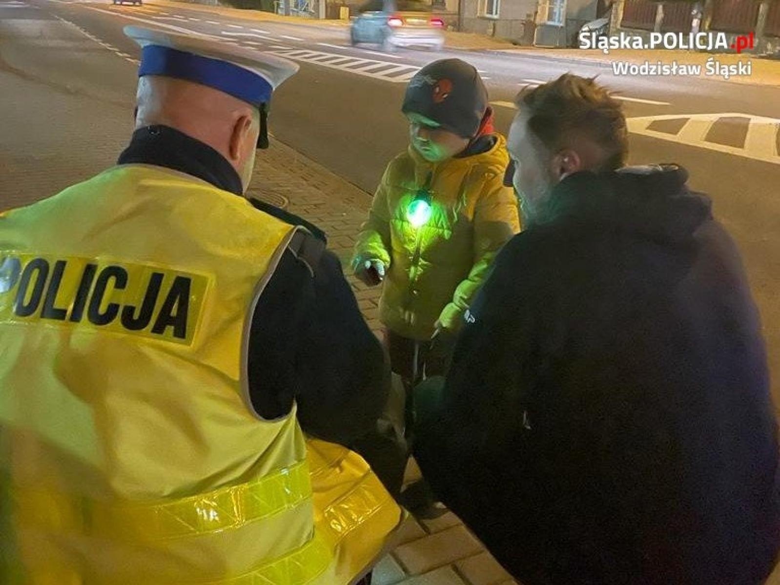 Zdjęcie w galerii na portalu naszwodzislaw.com: Jak dobrze Cię widzieć. Udana akcja profilaktyczna w Rydułtowach wiadomości z regionu