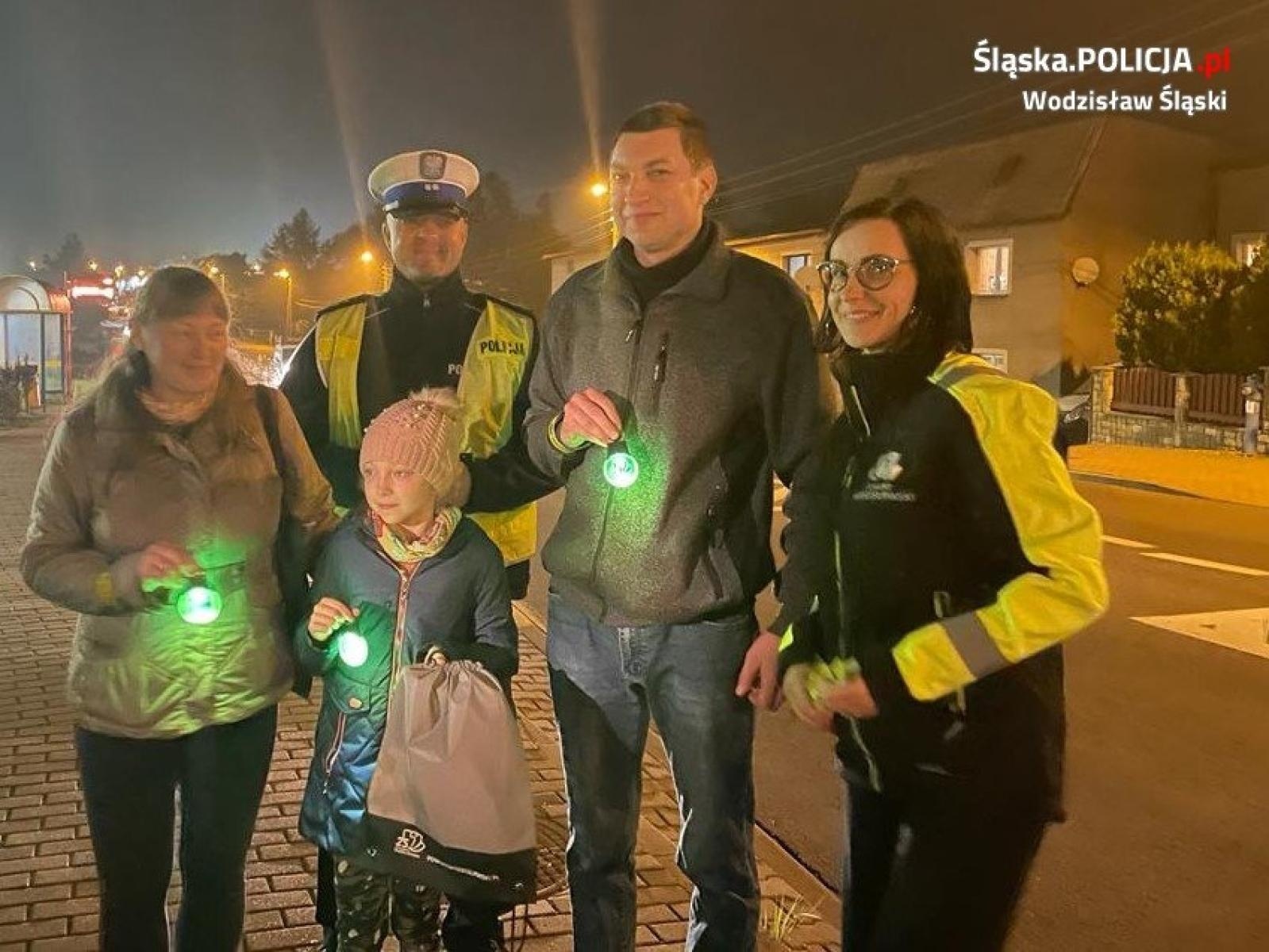 Zdjęcie w galerii na portalu naszwodzislaw.com: Jak dobrze Cię widzieć. Udana akcja profilaktyczna w Rydułtowach wiadomości z regionu