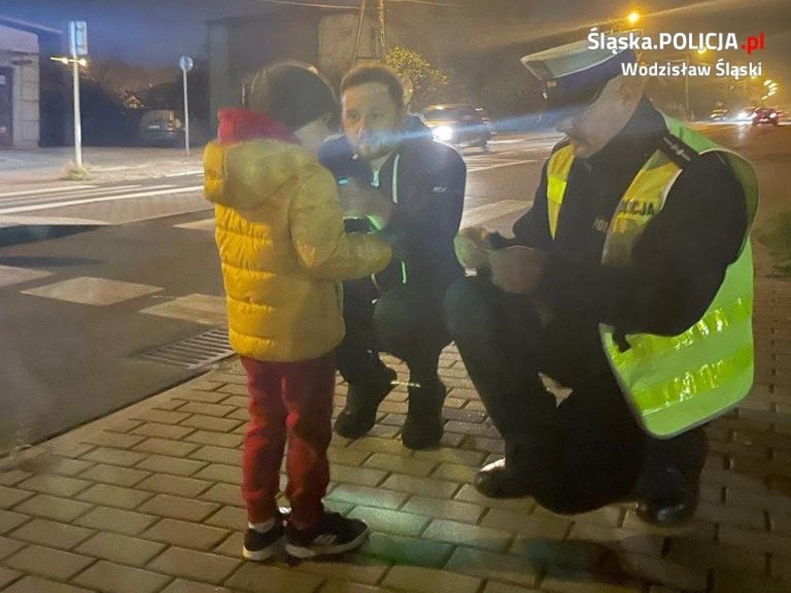 Zdjęcie w galerii na portalu naszwodzislaw.com: Jak dobrze Cię widzieć. Udana akcja profilaktyczna w Rydułtowach wiadomości z regionu