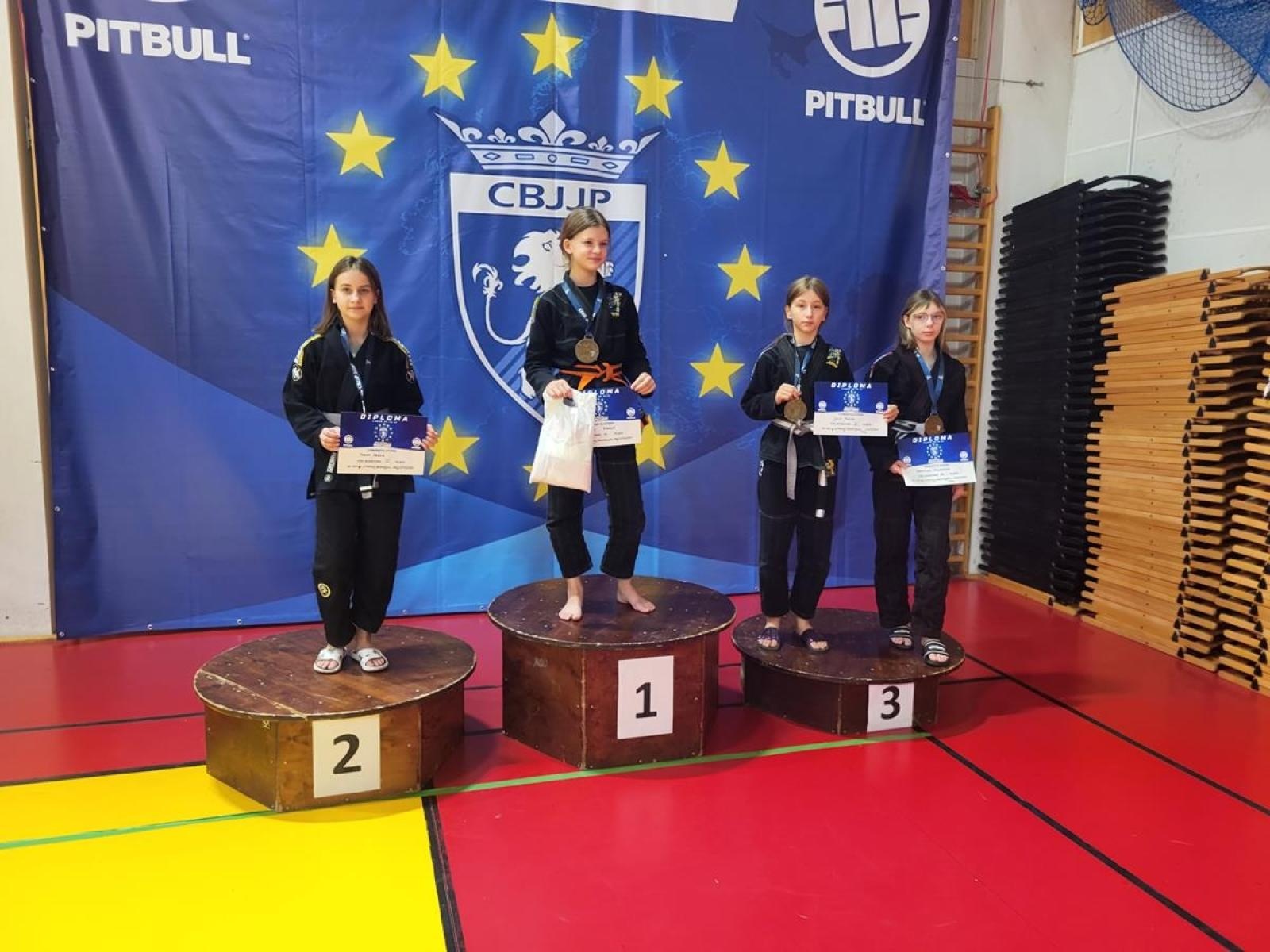 Zdjęcie w galerii na portalu naszwodzislaw.com: Rydułtowski Klub KS Stein Academy zdobył aż 12 medali na Mistrzostwach Europy CBJJP w Luboniu wiadomości z regionu