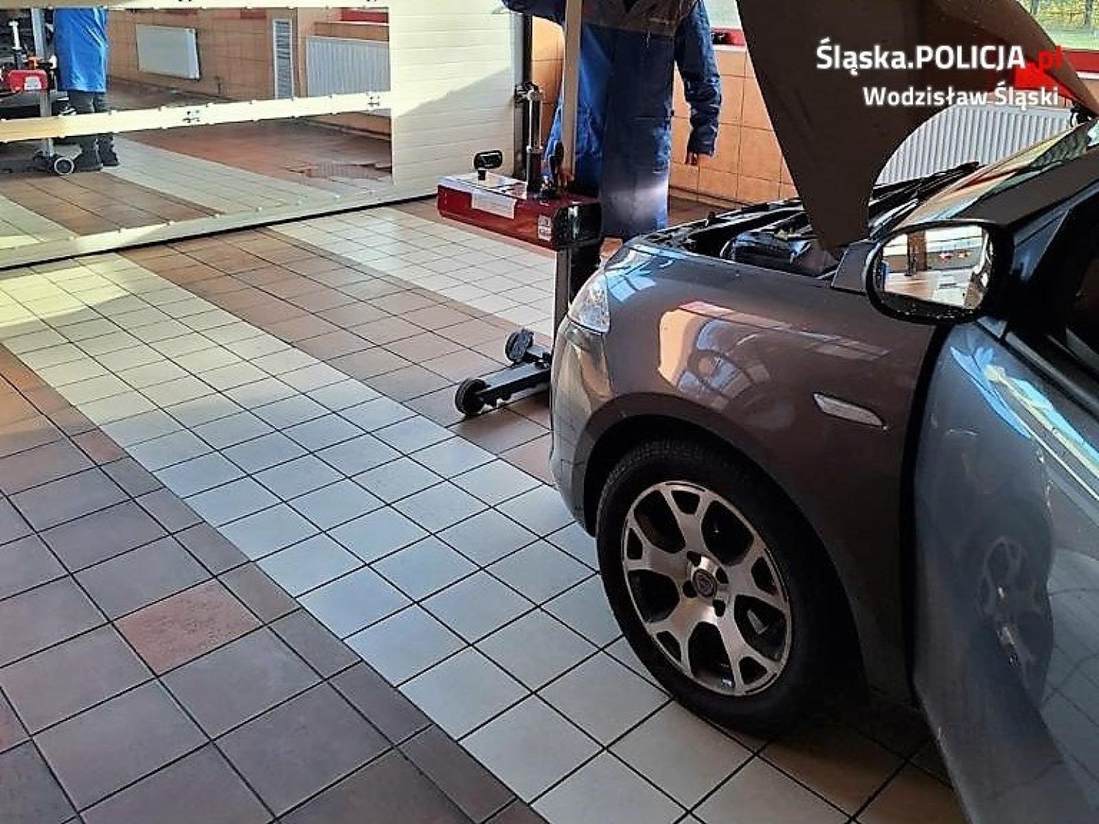 Zdjęcie w galerii na portalu naszwodzislaw.com: Kierowcy skorzystali i sprawdzili światła wiadomości z regionu