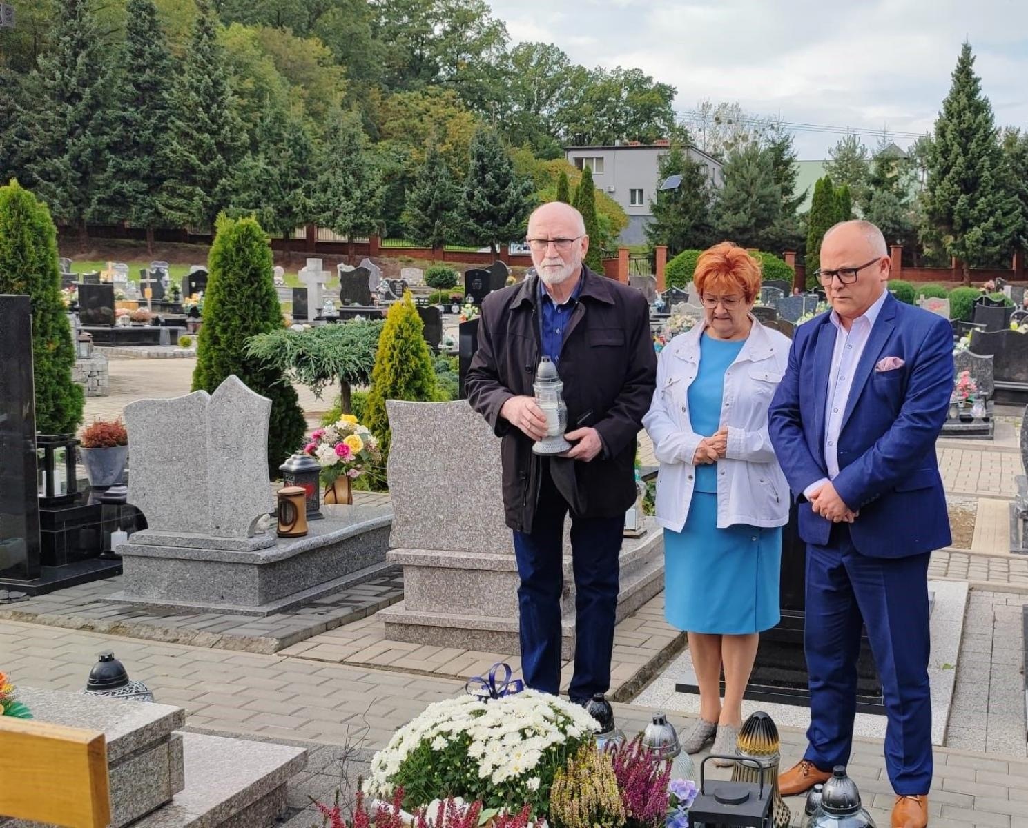 Zdjęcie w galerii na portalu naszwodzislaw.com: Śpieszmy się kochać ludzi… wiadomości z regionu