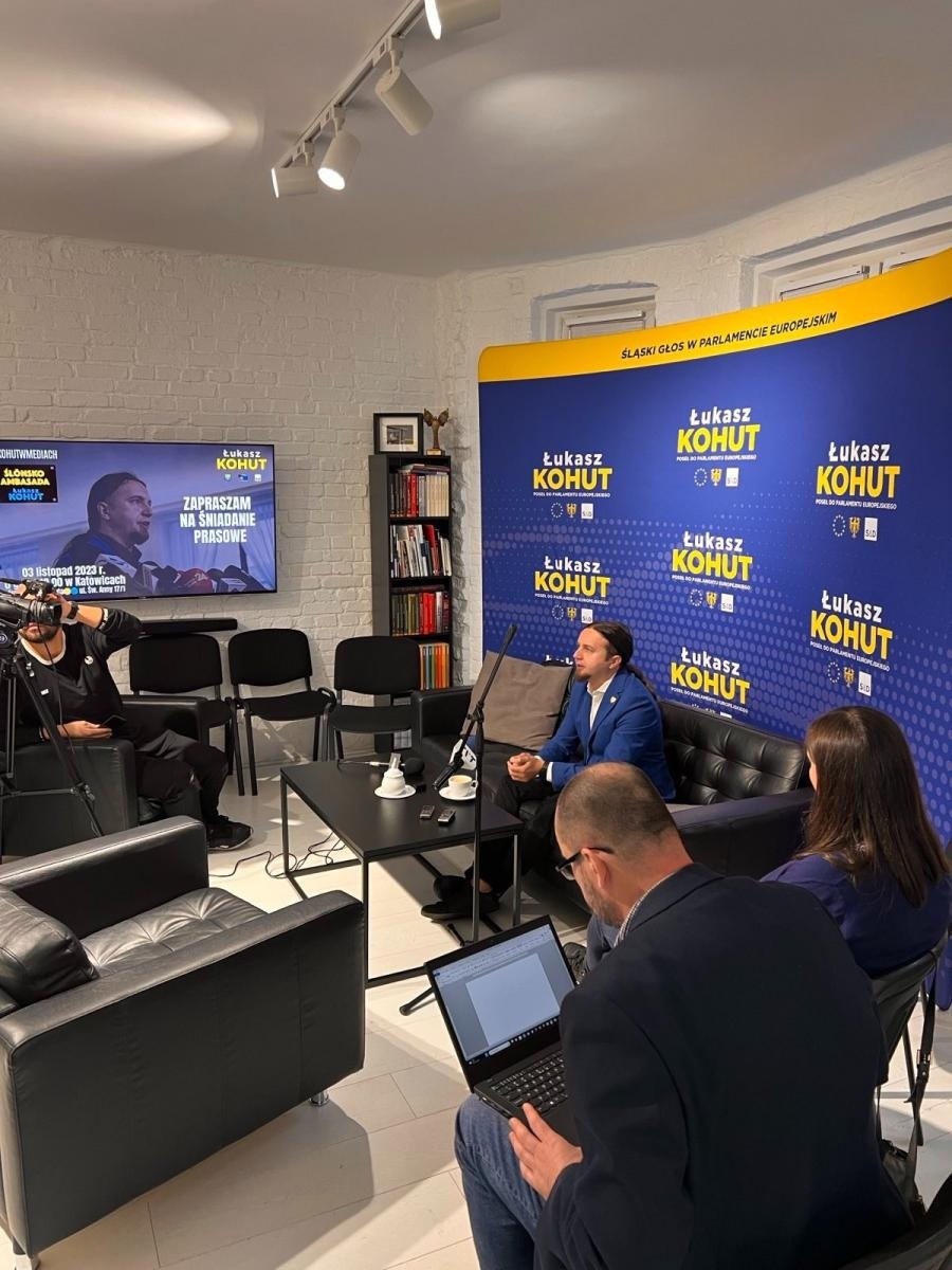 Zdjęcie w galerii na portalu naszwodzislaw.com: Europoseł Łukasz Kohut o sytuacji umowy społecznej dla górnictwa wiadomości z regionu