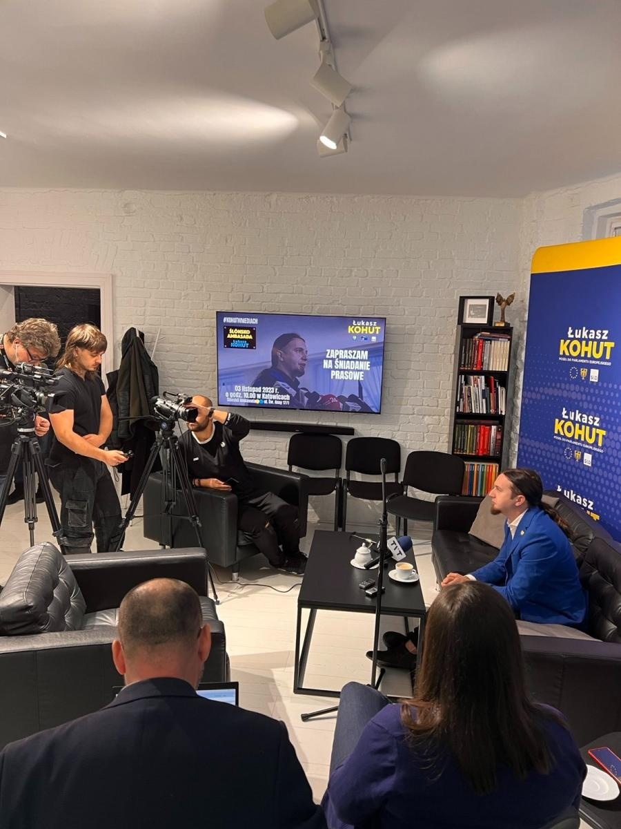 Zdjęcie w galerii na portalu naszwodzislaw.com: Europoseł Łukasz Kohut o sytuacji umowy społecznej dla górnictwa wiadomości z regionu